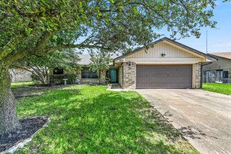 2406 Livingston Lane Grand Prairie TX 75052