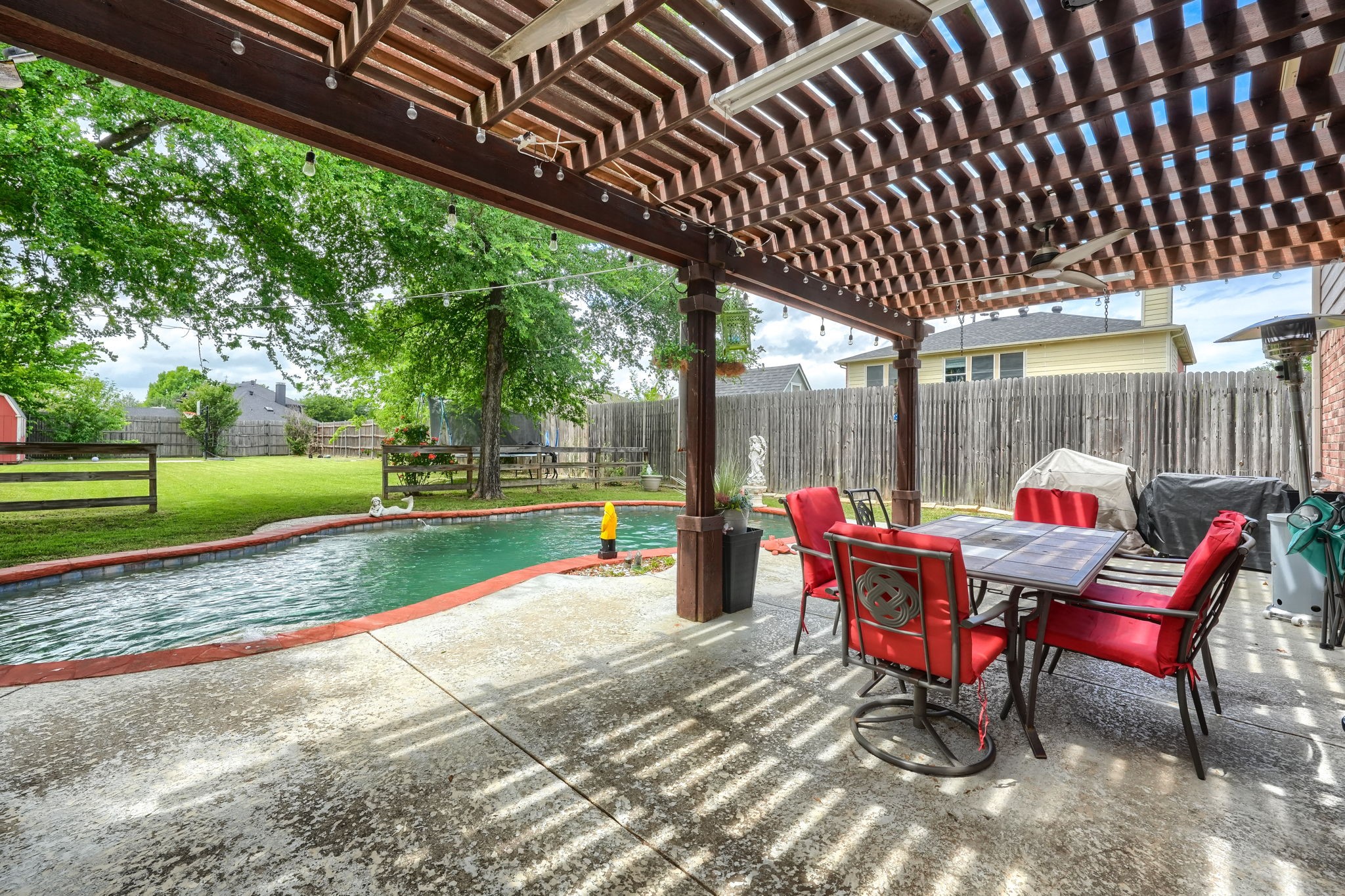 2203 Wagon Wheel Trail Corinth TX 76208