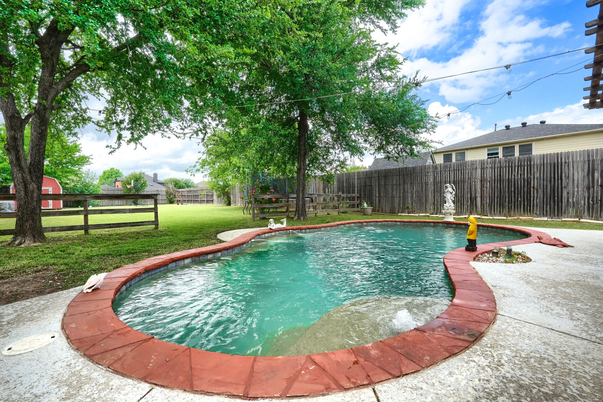 2203 Wagon Wheel Trail Corinth TX 76208