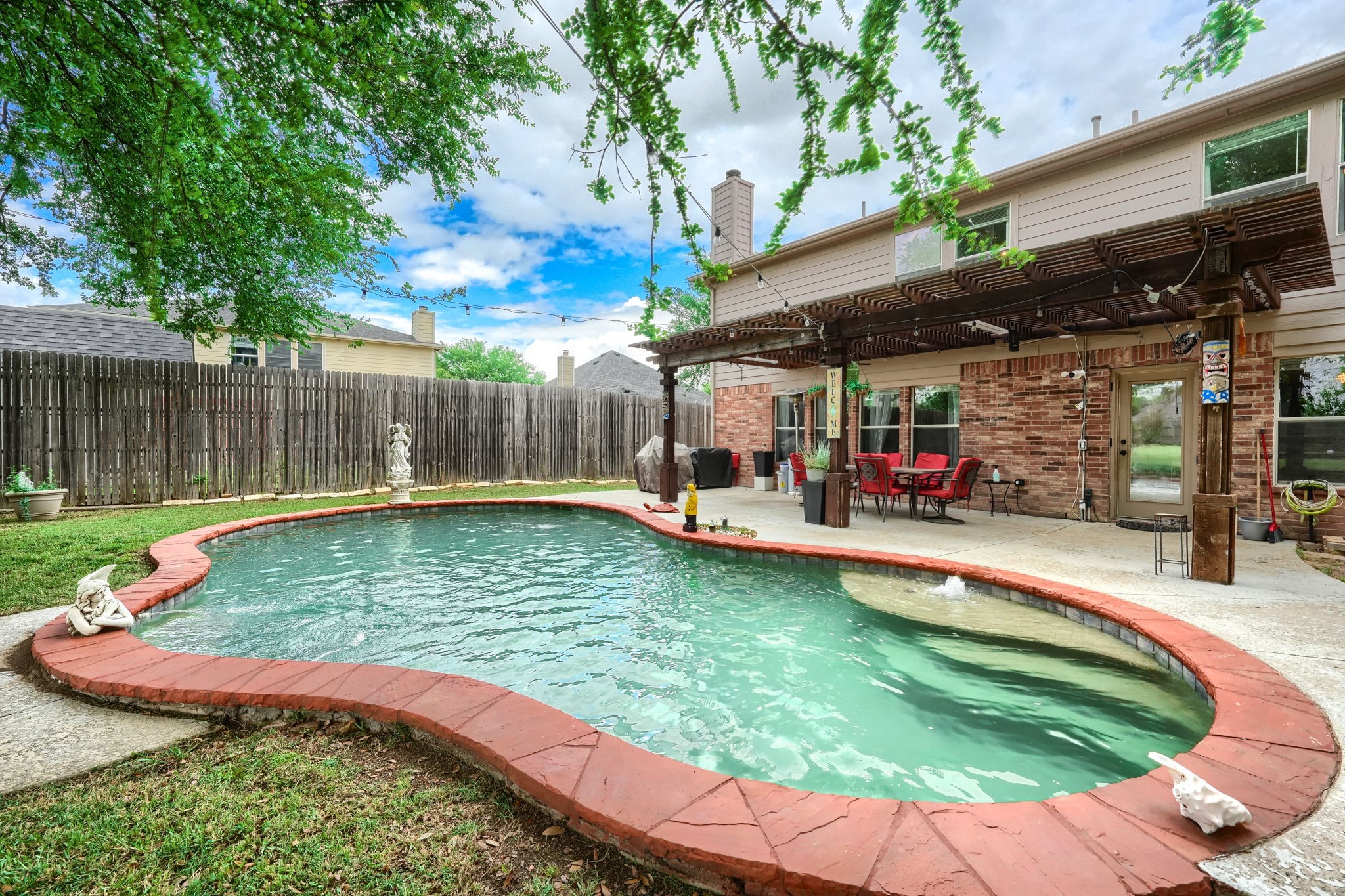 2203 Wagon Wheel Trail Corinth TX 76208