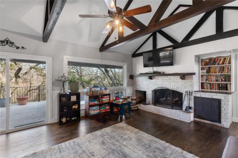325 Arapaho E Sherman TX 75092
