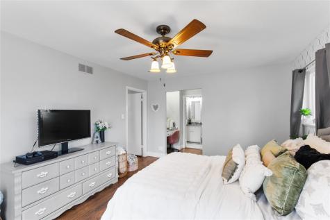 325 Arapaho E Sherman TX 75092