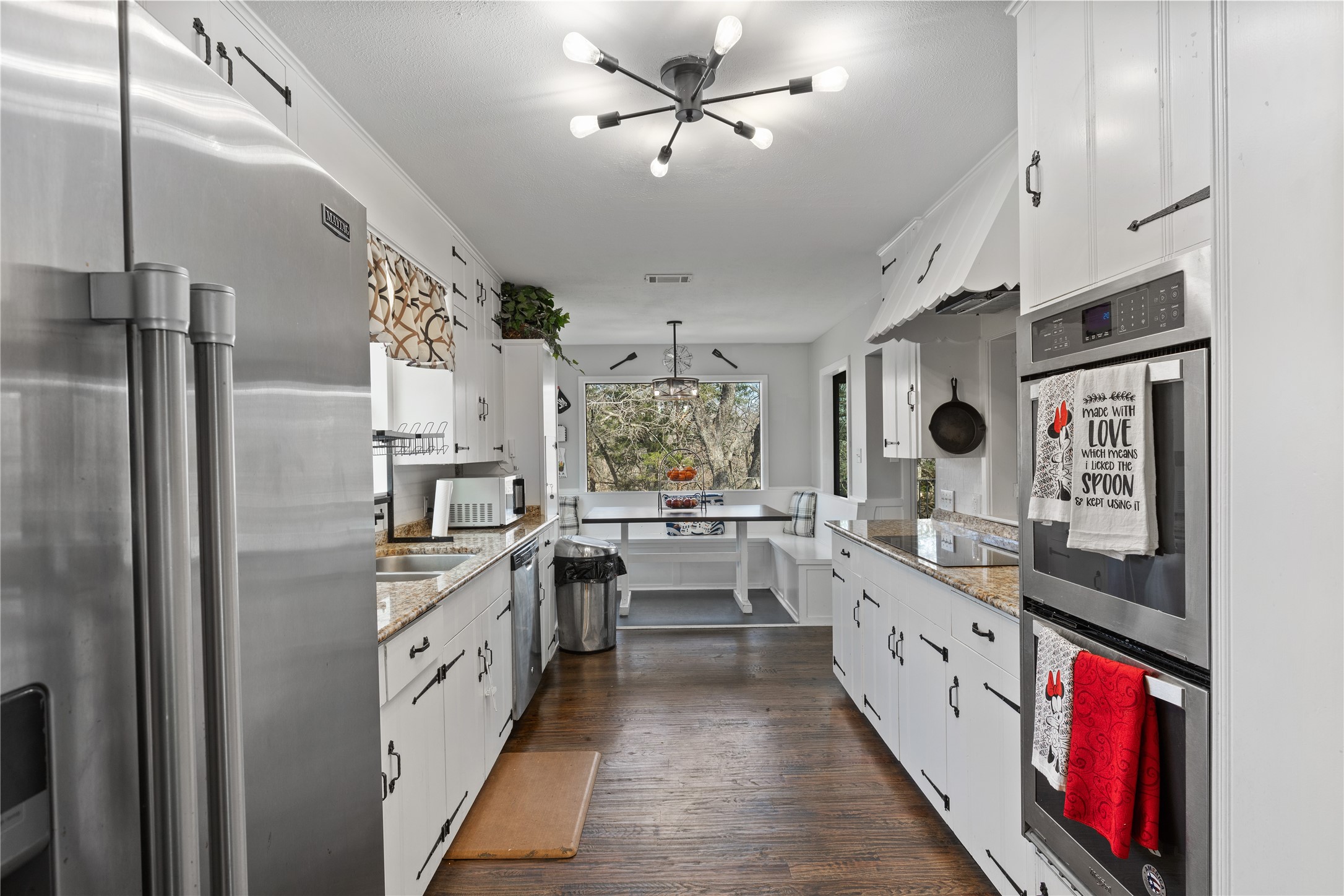 325 Arapaho E Sherman TX 75092