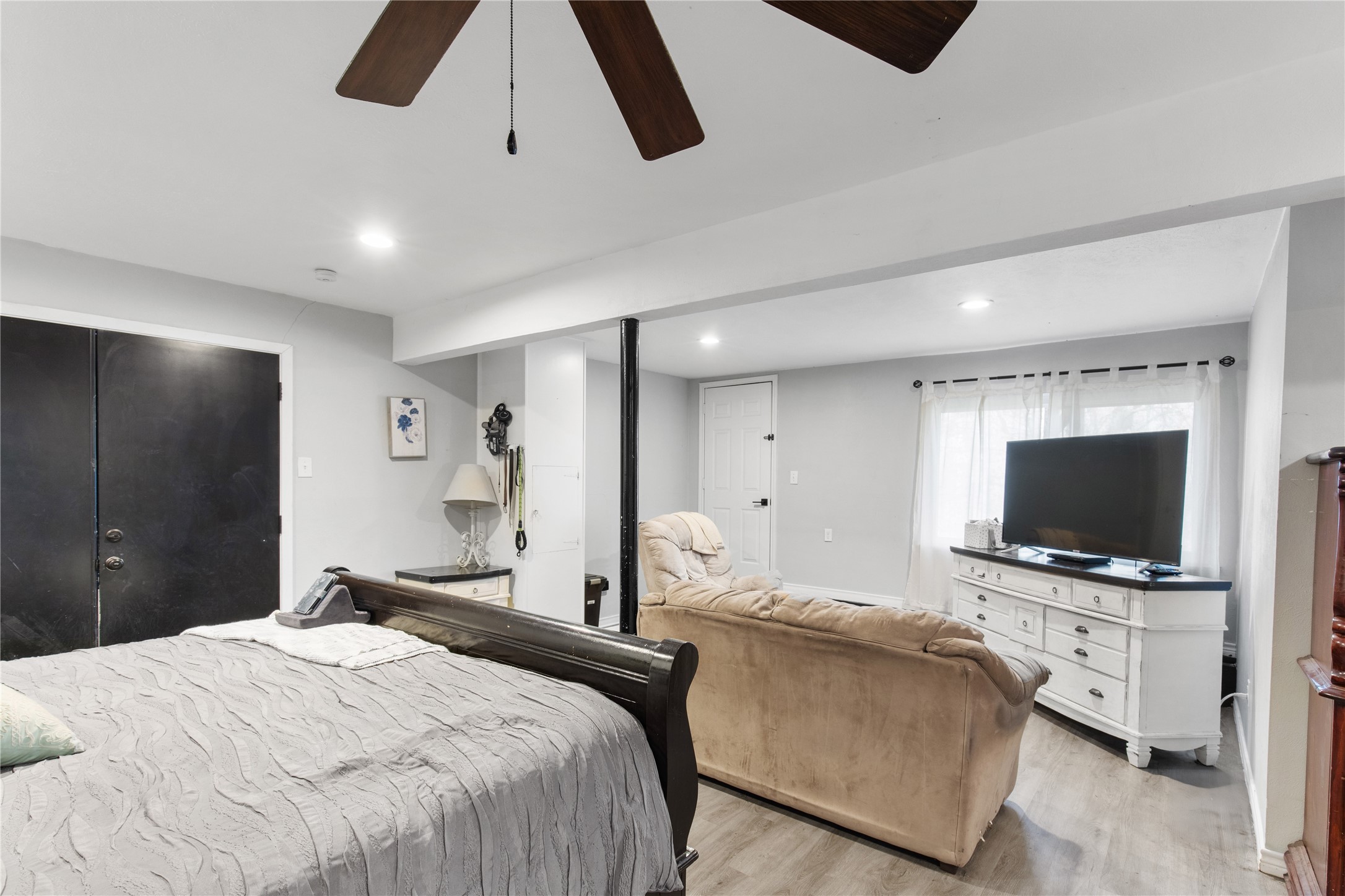 325 Arapaho E Sherman TX 75092