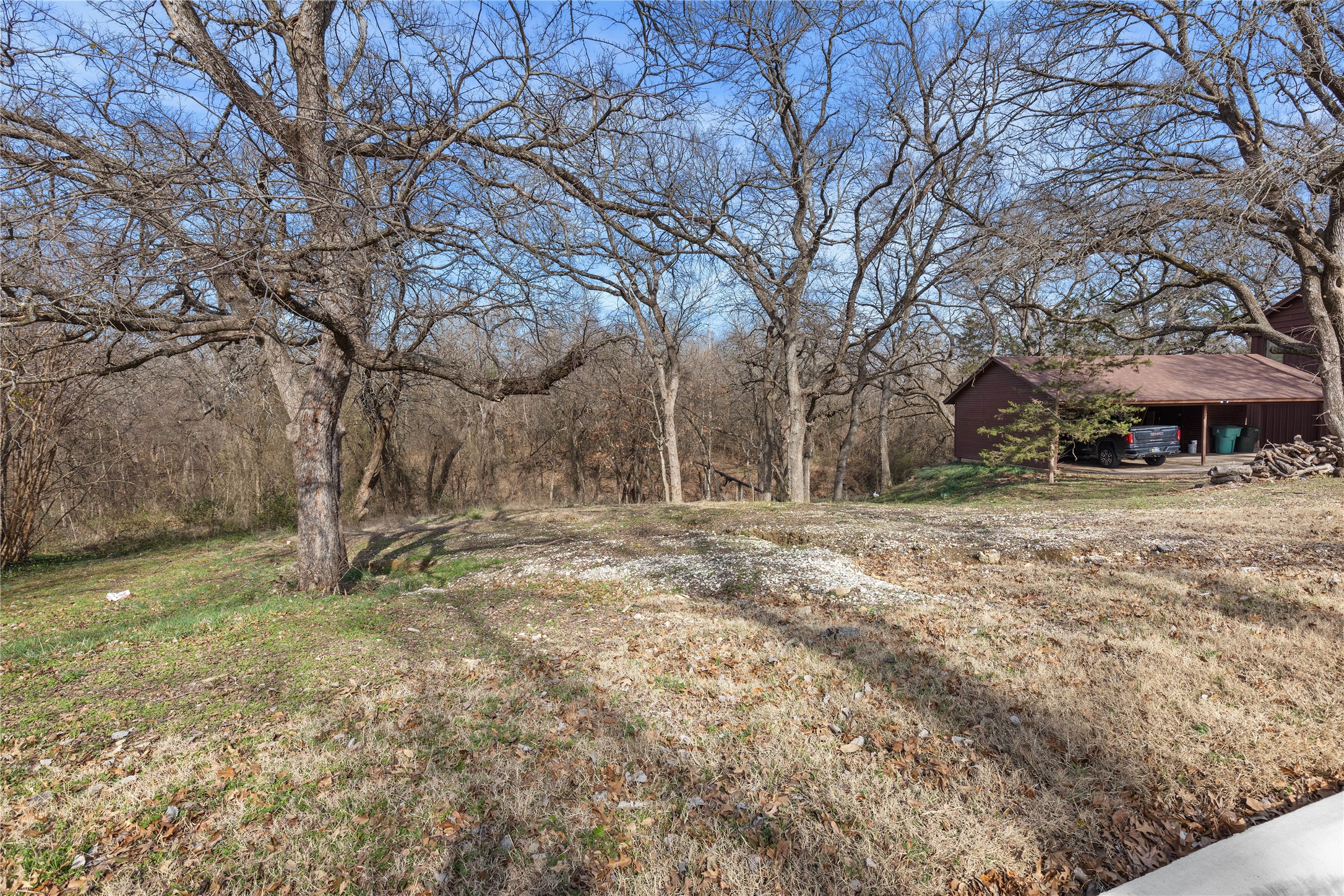 325 Arapaho E Sherman TX 75092