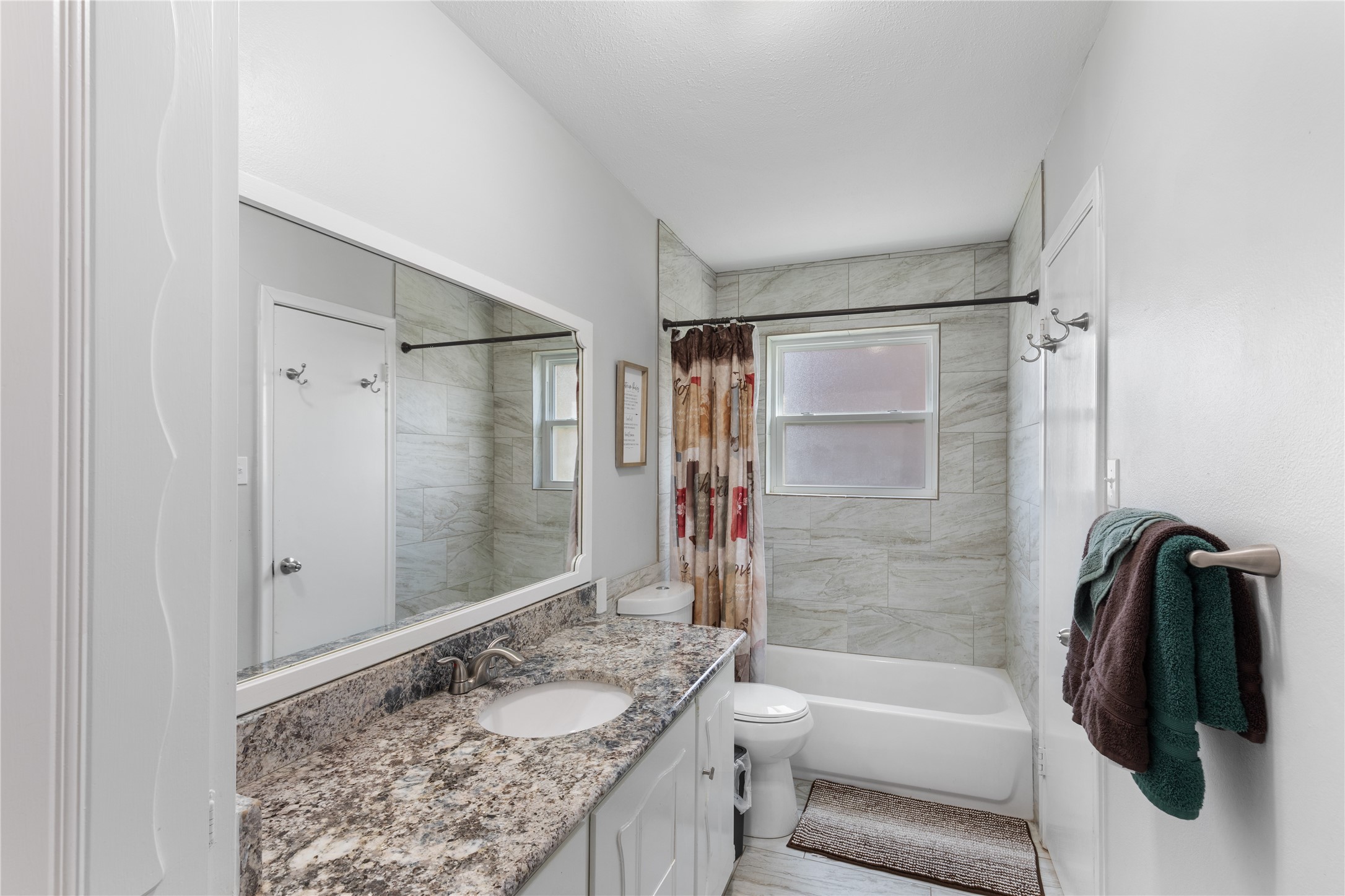325 Arapaho E Sherman TX 75092