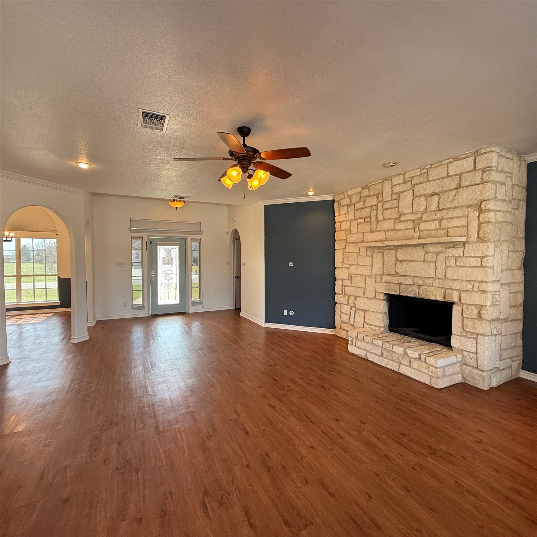 543 Islet Drive Runaway Bay TX 76426