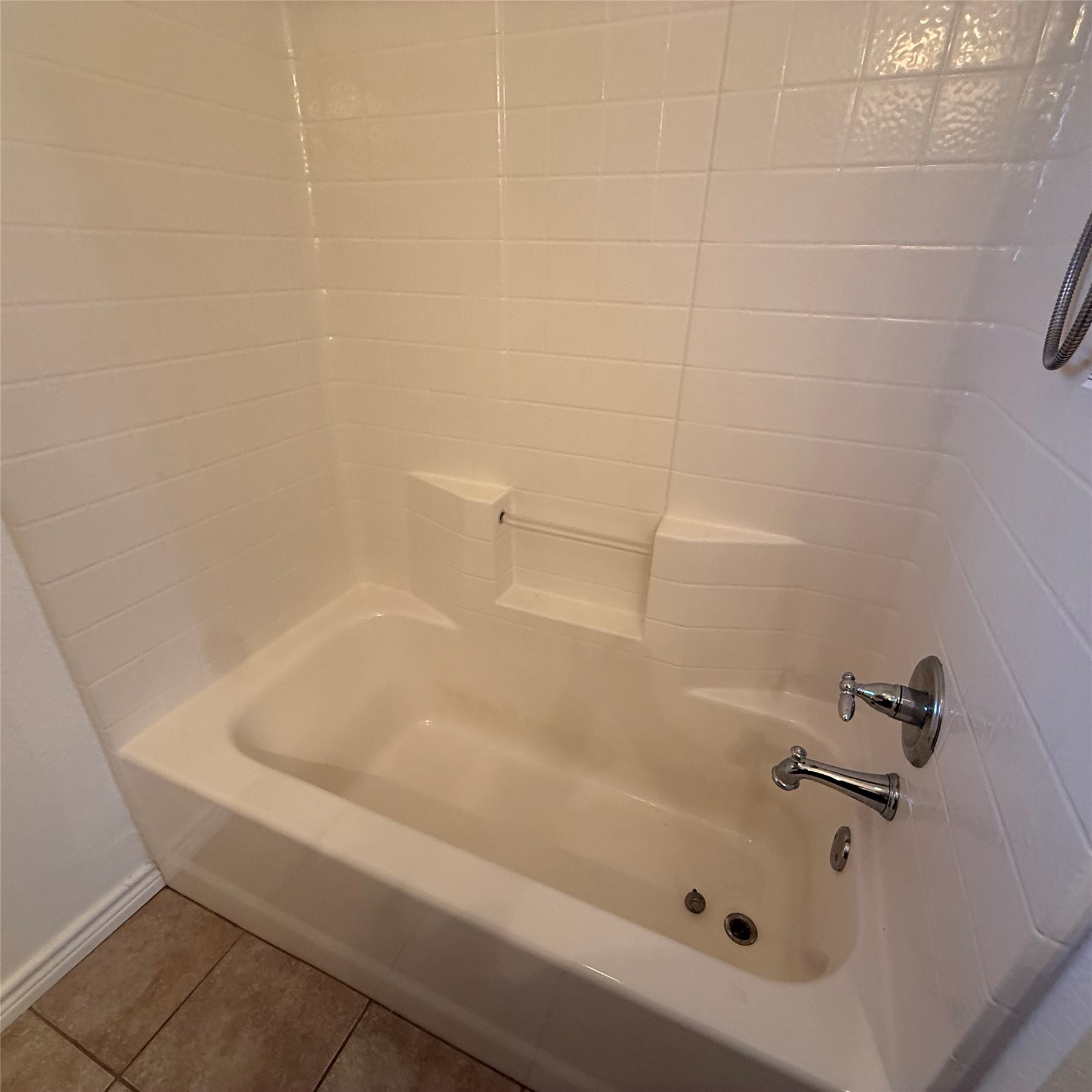 543 Islet Drive Runaway Bay TX 76426