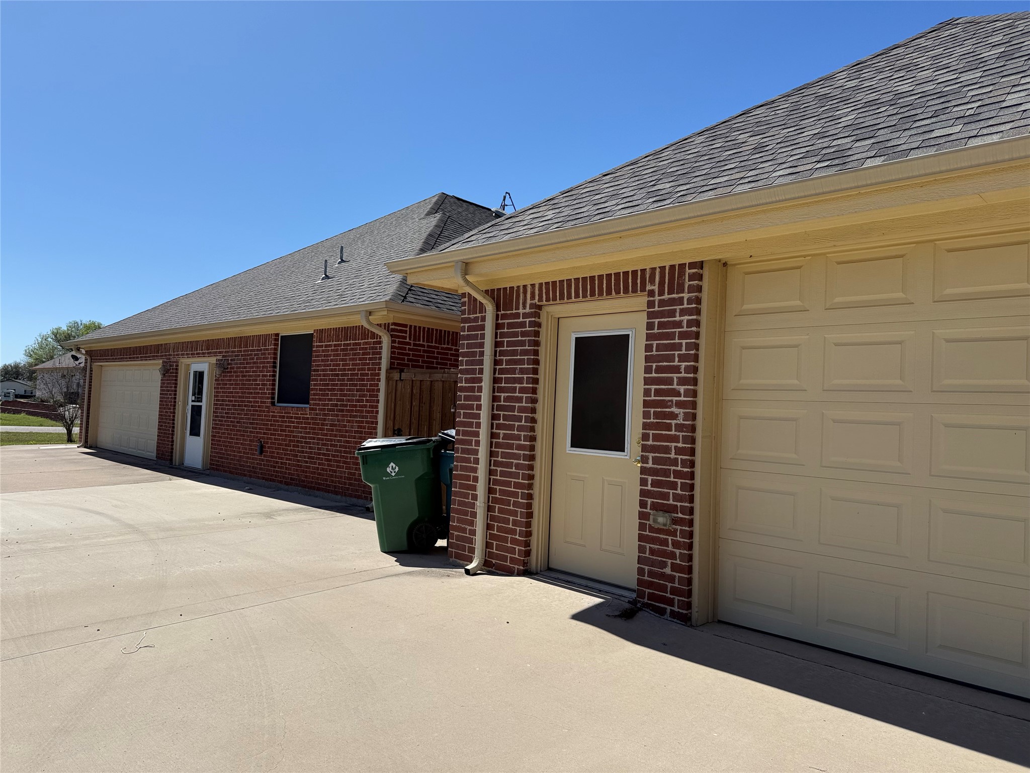 543 Islet Drive Runaway Bay TX 76426