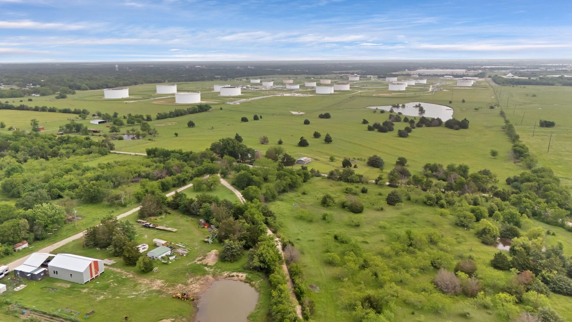 1402 County Road 1030 Corsicana TX 75110