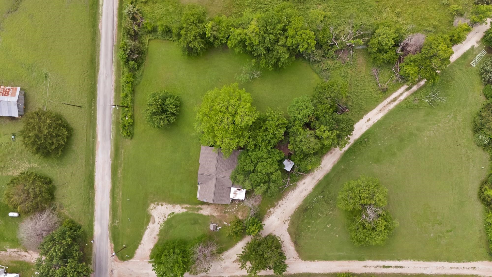 1402 County Road 1030 Corsicana TX 75110