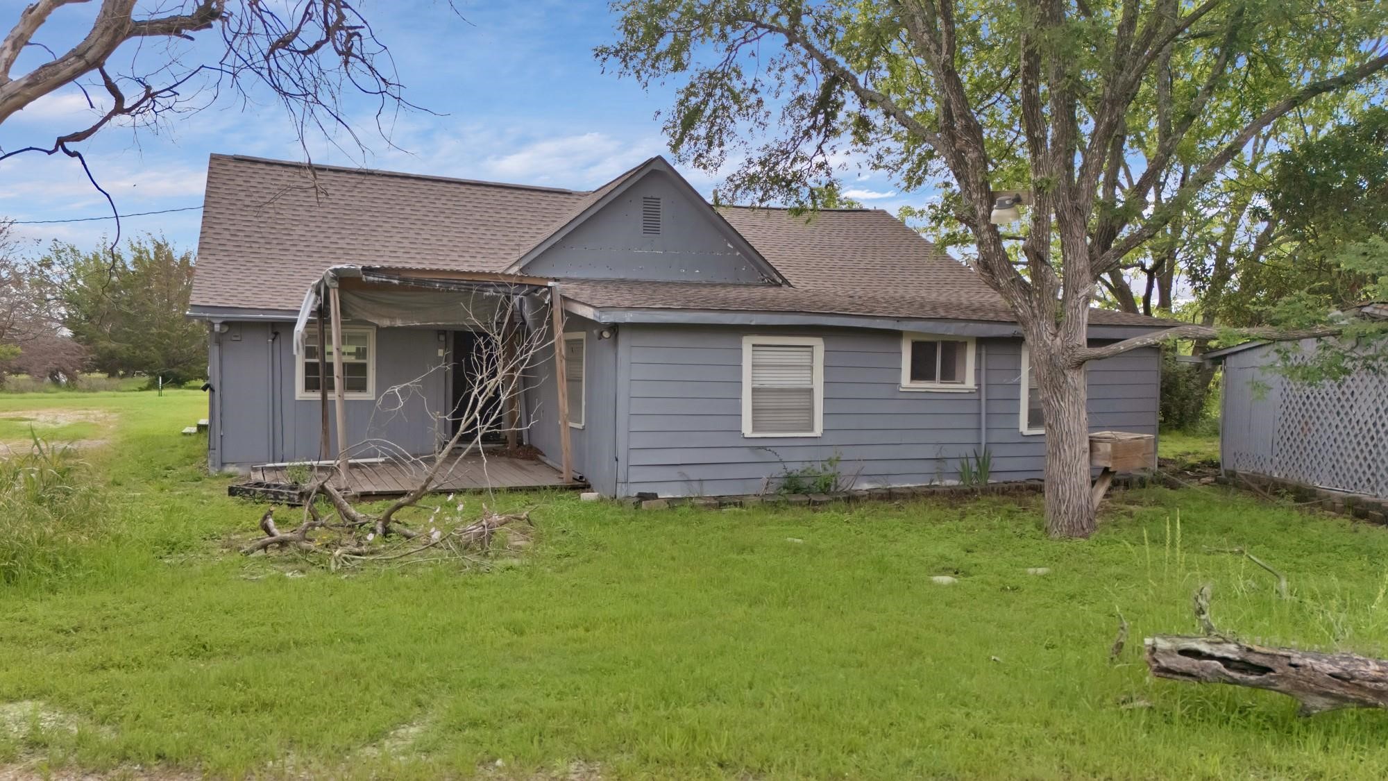 1402 County Road 1030 Corsicana TX 75110