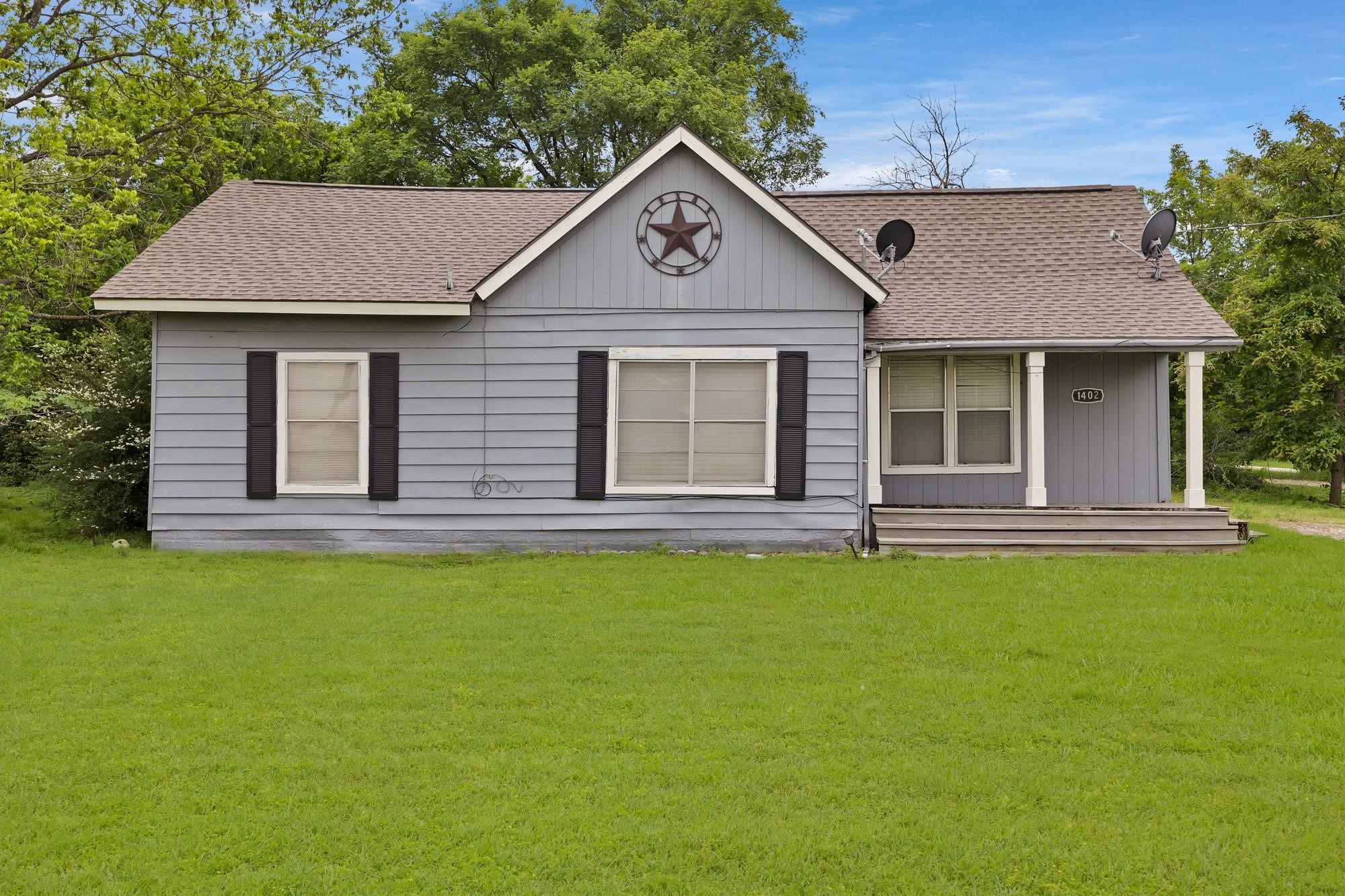 1402 County Road 1030 Corsicana TX 75110