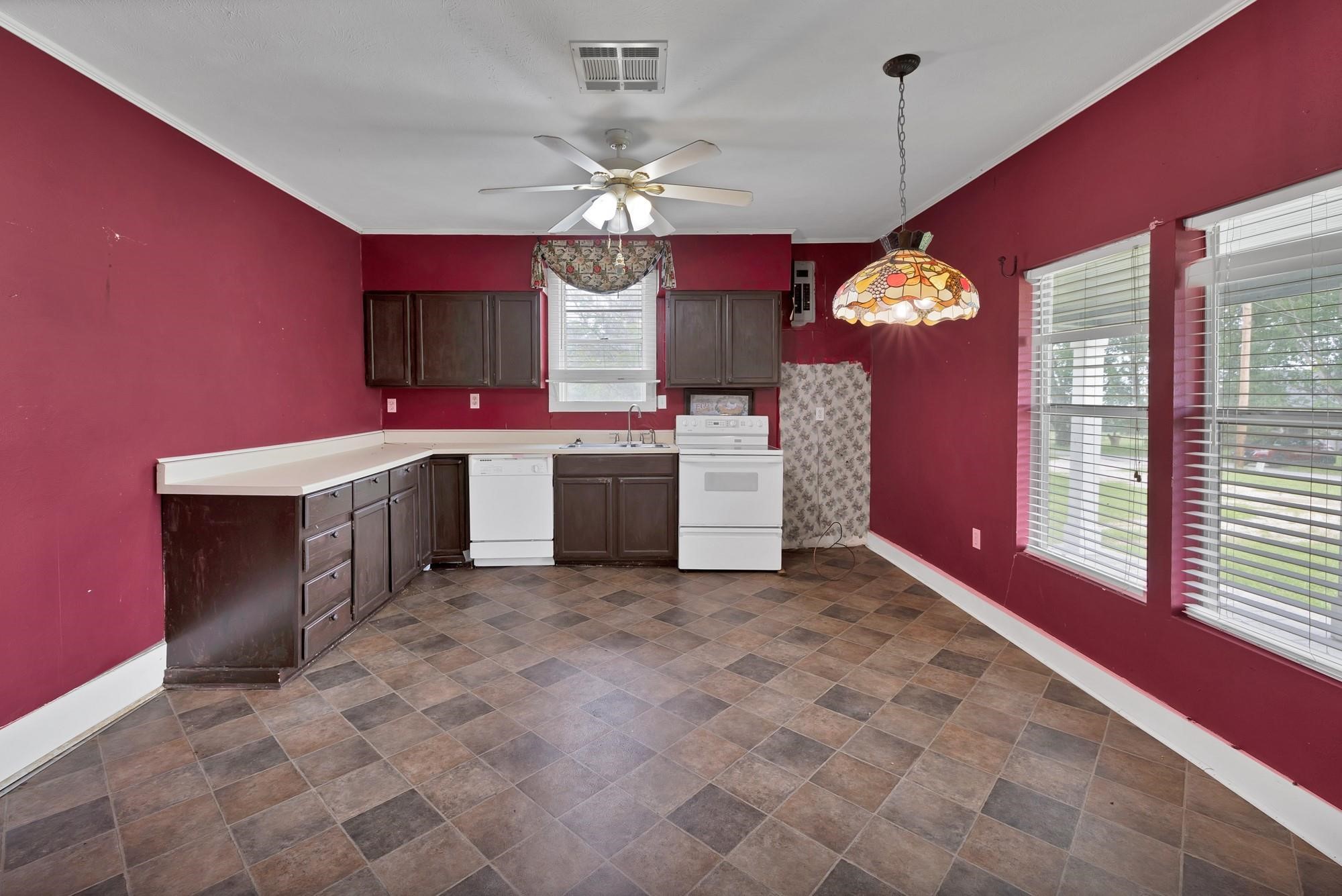 1402 County Road 1030 Corsicana TX 75110