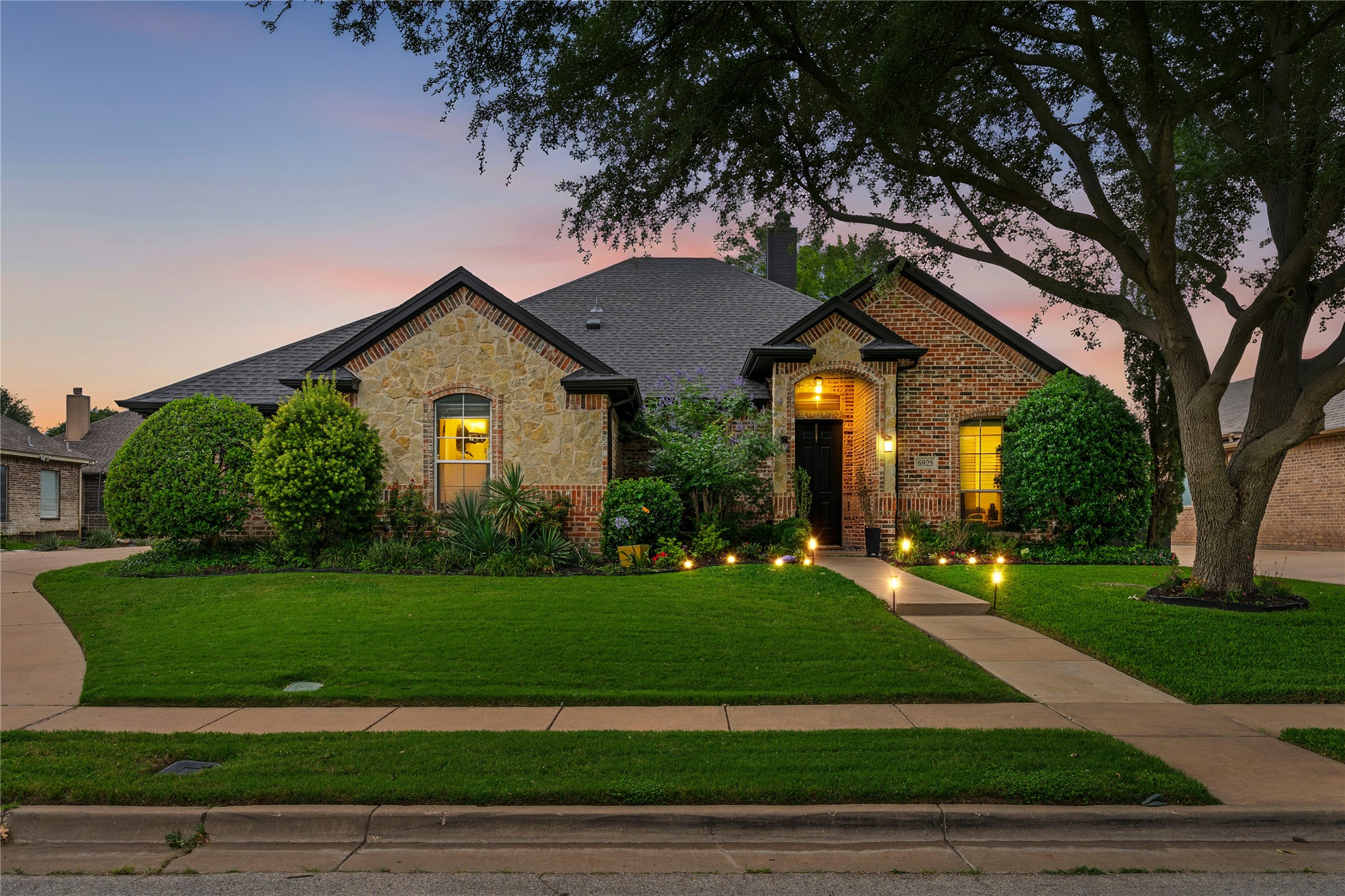 6925 Jackson Court Richland Hills TX 76118