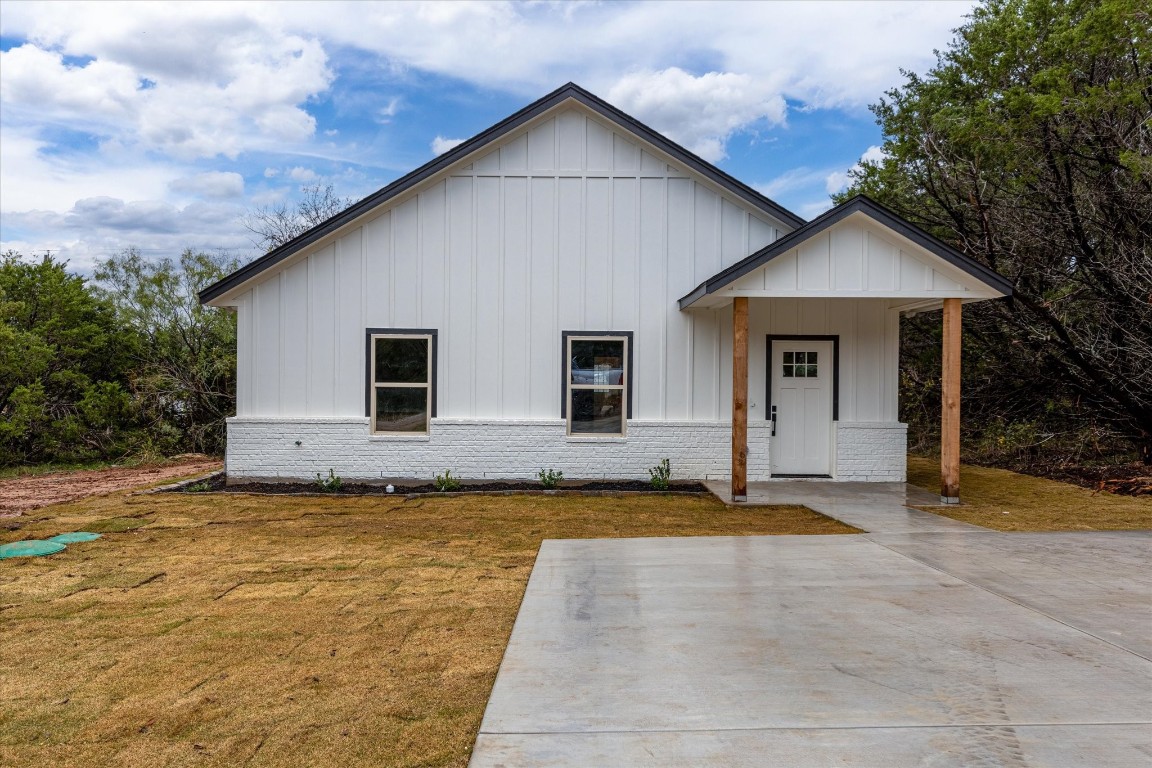 819 Arkansas River Drive Granbury TX 76048