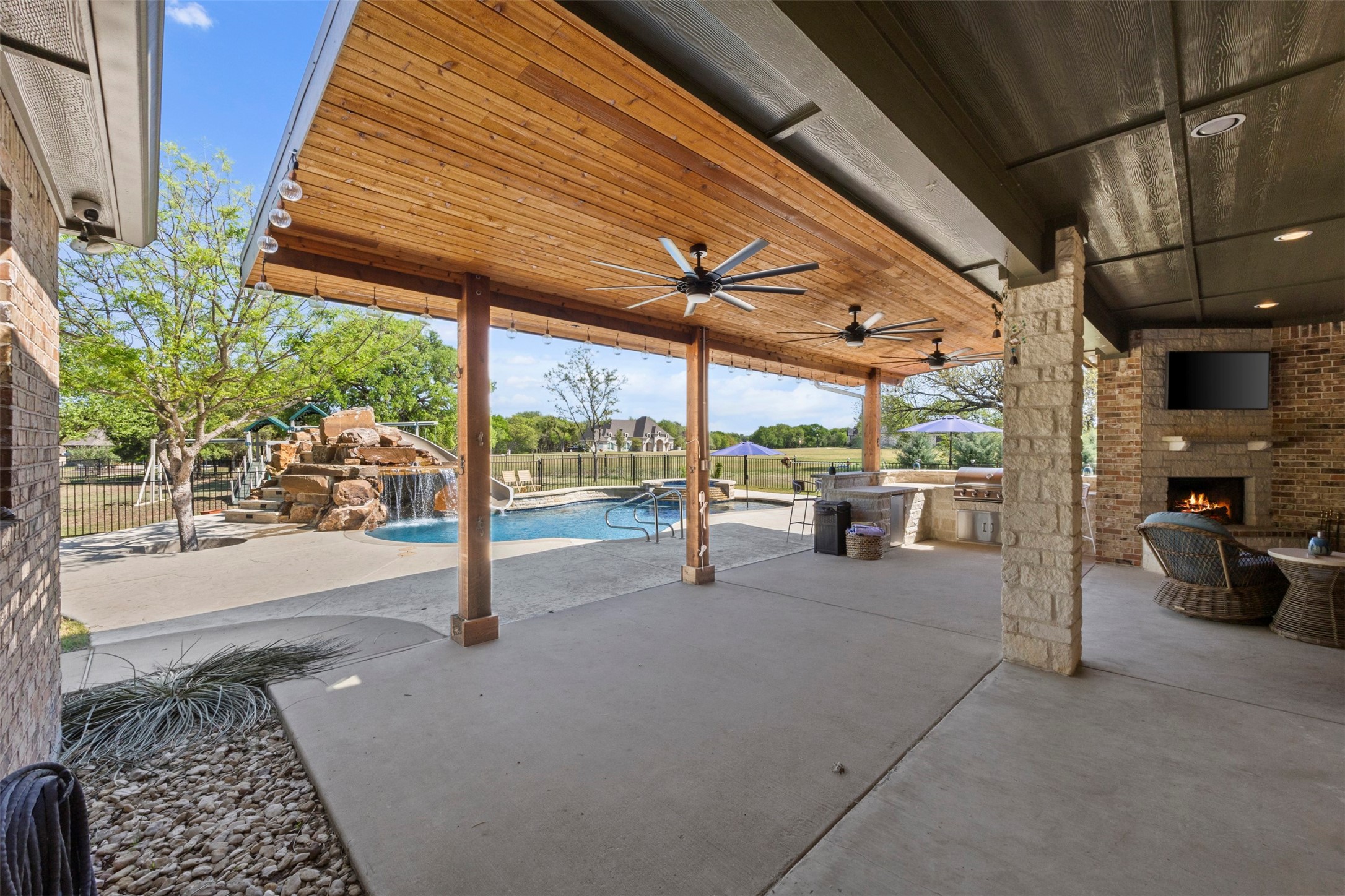 137 Sullivan Way Waxahachie TX 75167