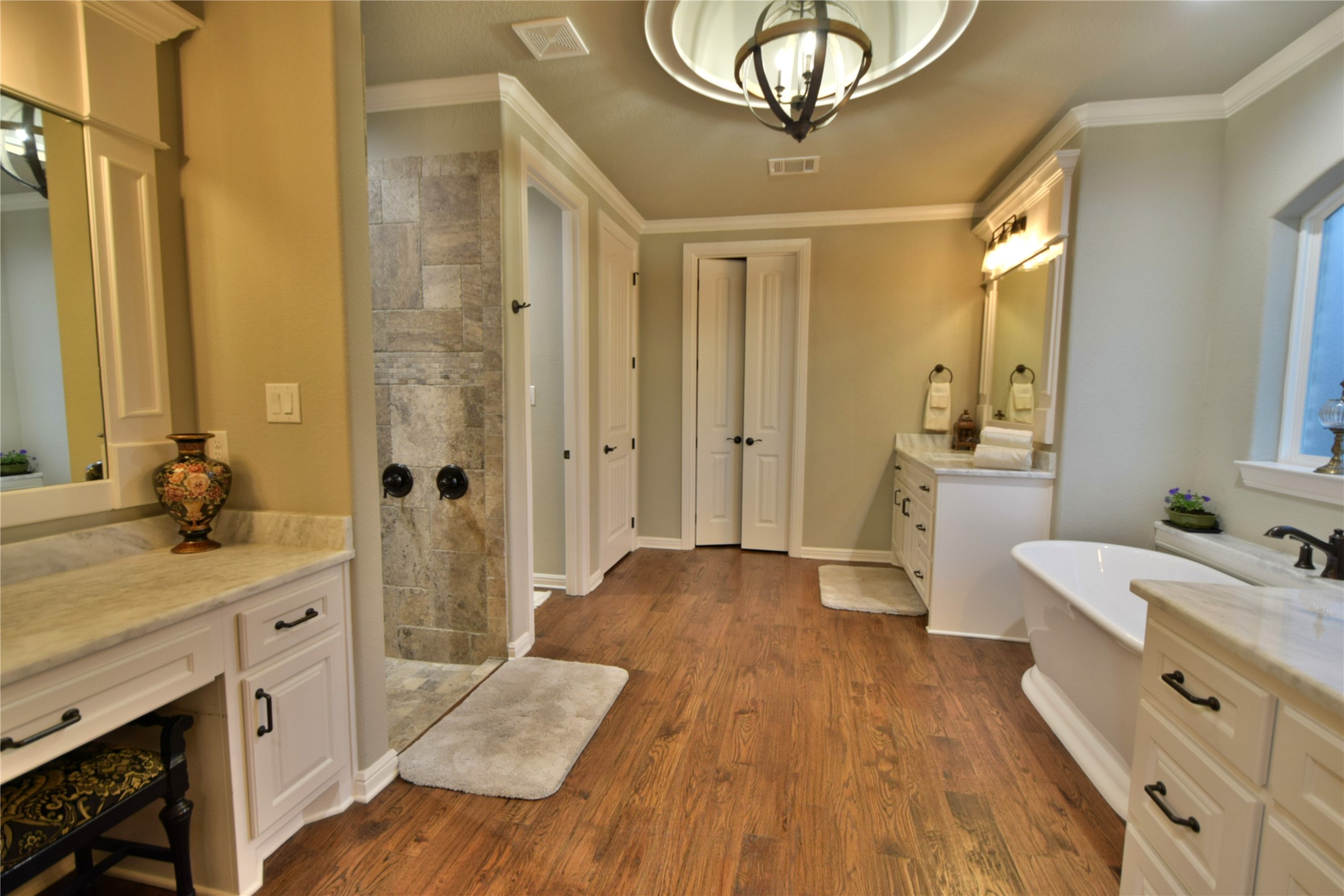 9403 King Air Drive Granbury TX 76049