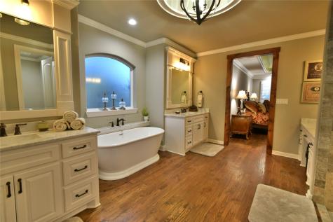 9403 King Air Drive Granbury TX 76049