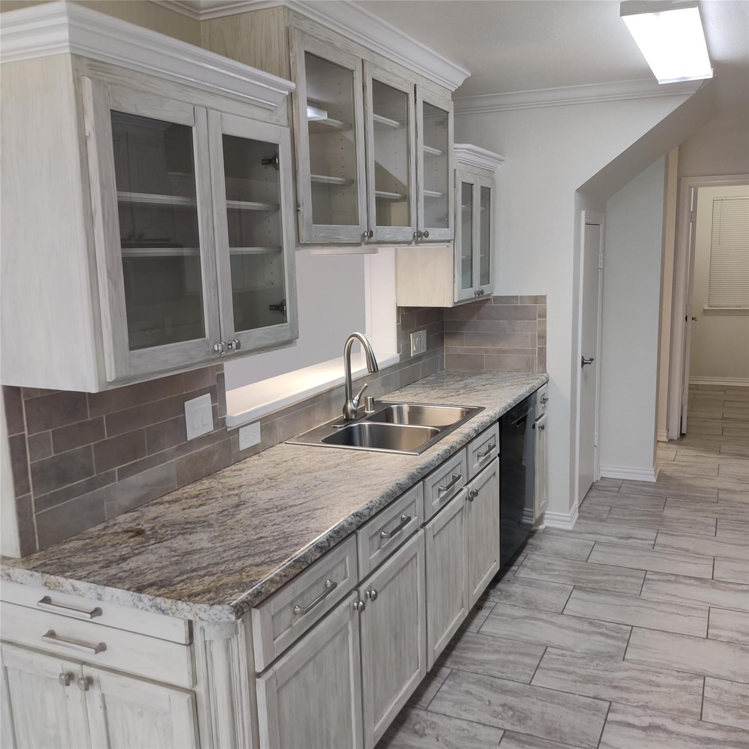 222 Chesterfield Circle Waxahachie TX 75165