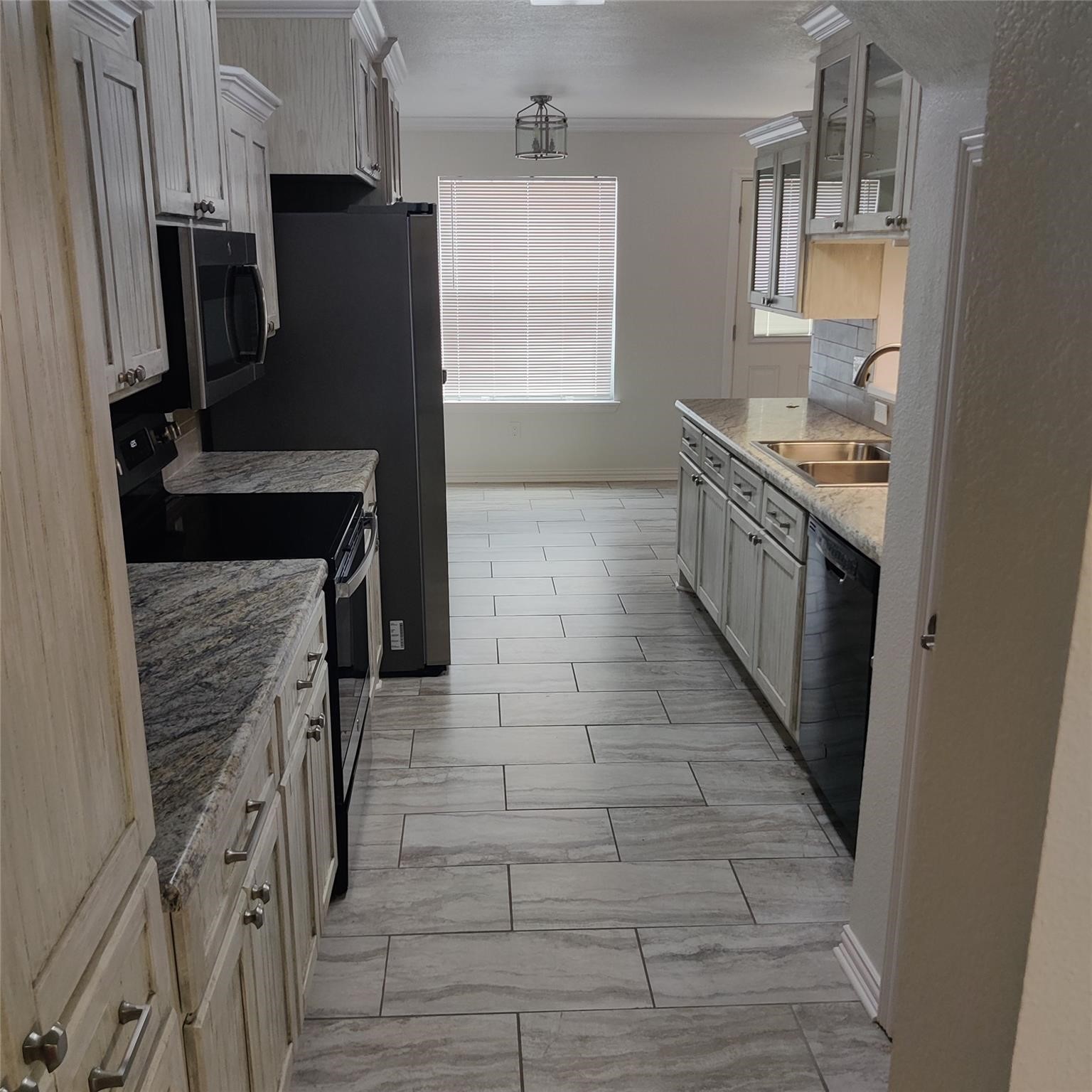 222 Chesterfield Circle Waxahachie TX 75165