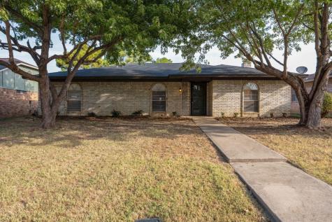 1853 El Paso Street Lewisville TX 75077