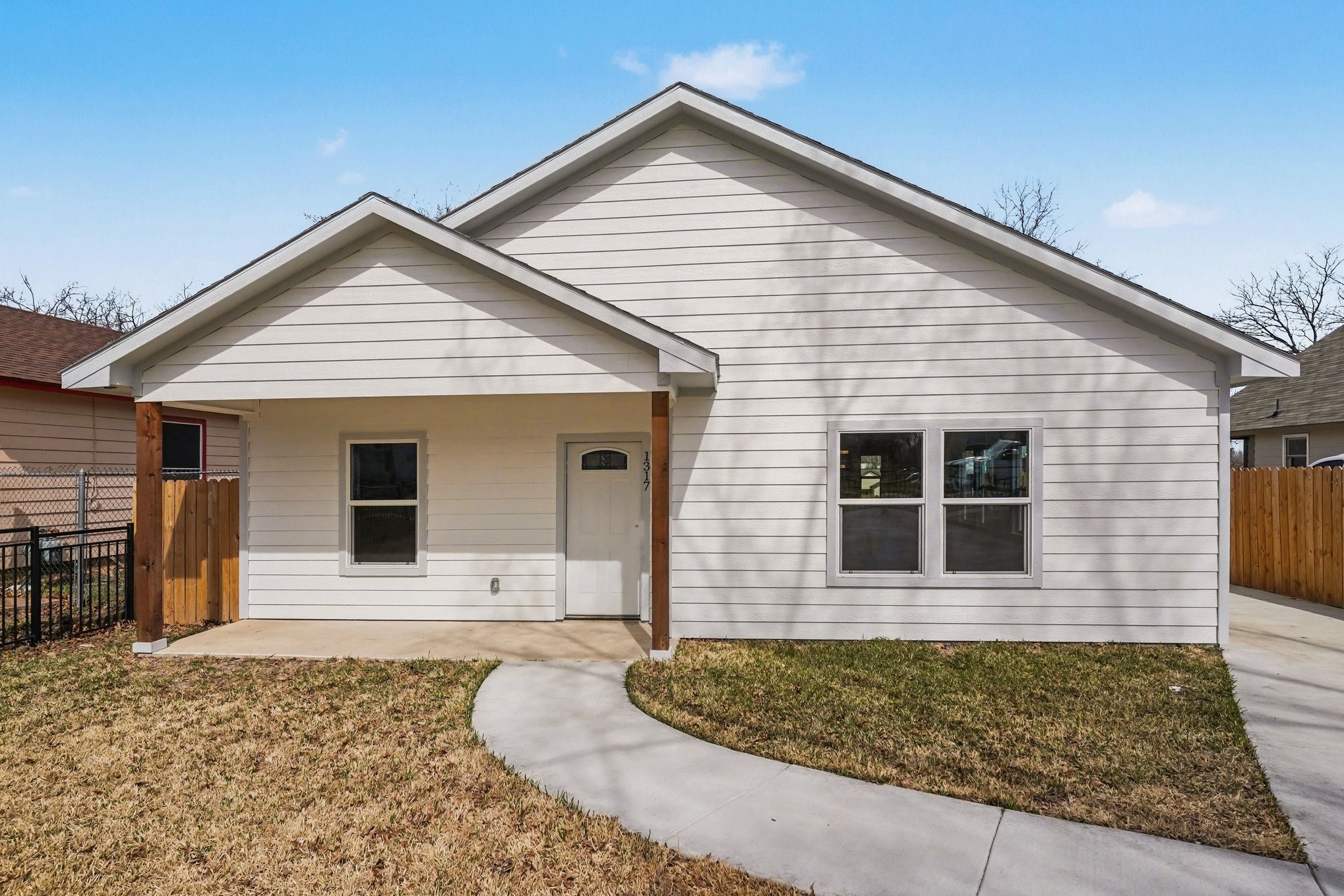 1317 E Tucker Street Fort Worth TX 76104