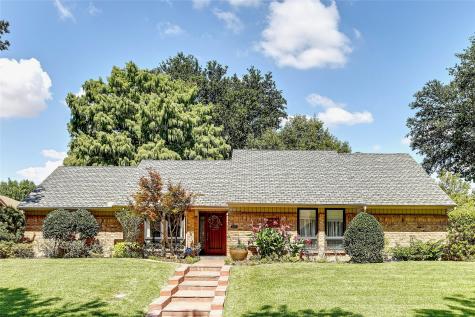 2702 Spartacus Drive Grand Prairie TX 75052