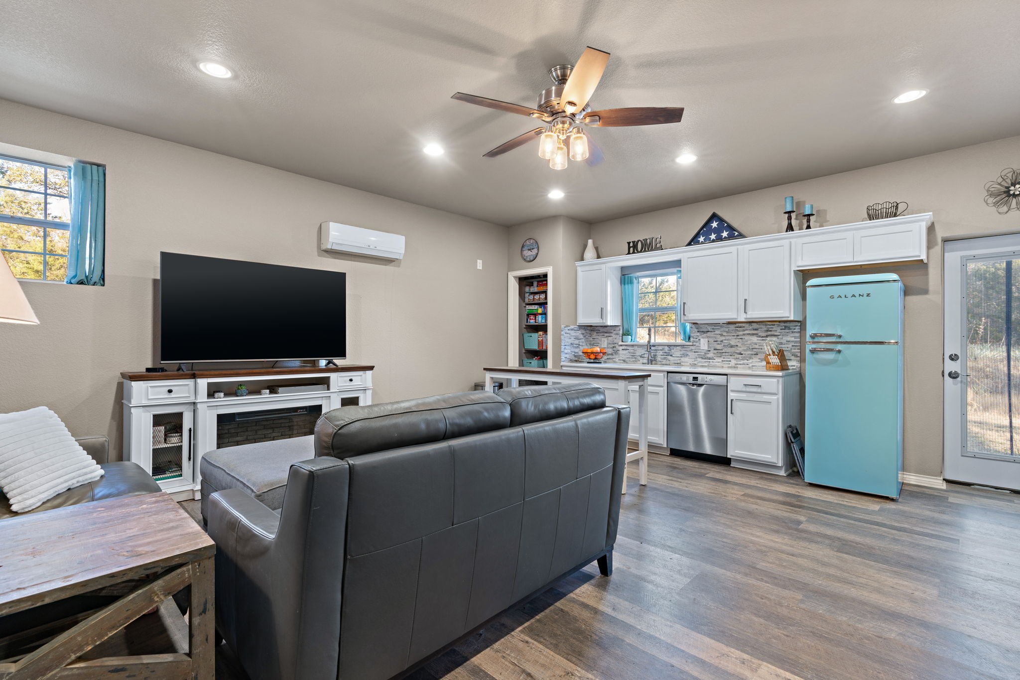 717 Mary Drive Weatherford TX 76085