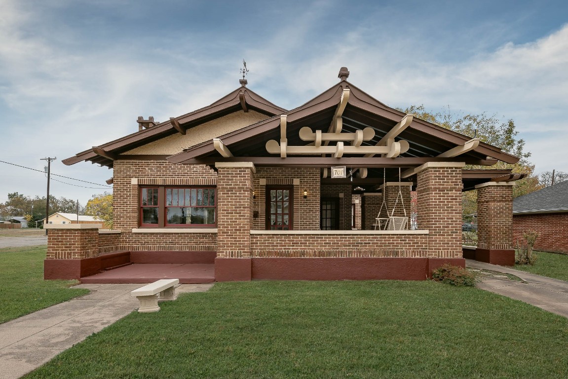 701 Pecan Street Honey Grove TX 75446