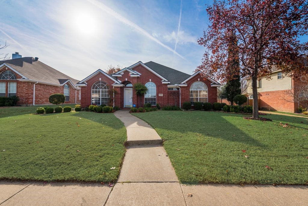 5608 Mckinley Lane Richardson TX 75082