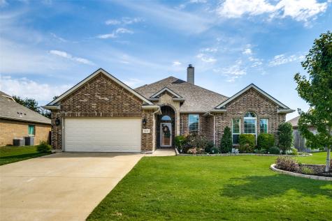 1037 Cydnie Street Kennedale TX 76060
