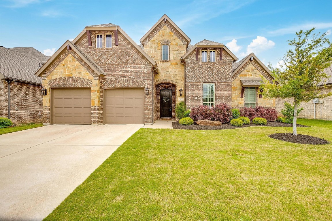 249 Prairie Oak Court Burleson TX 76028