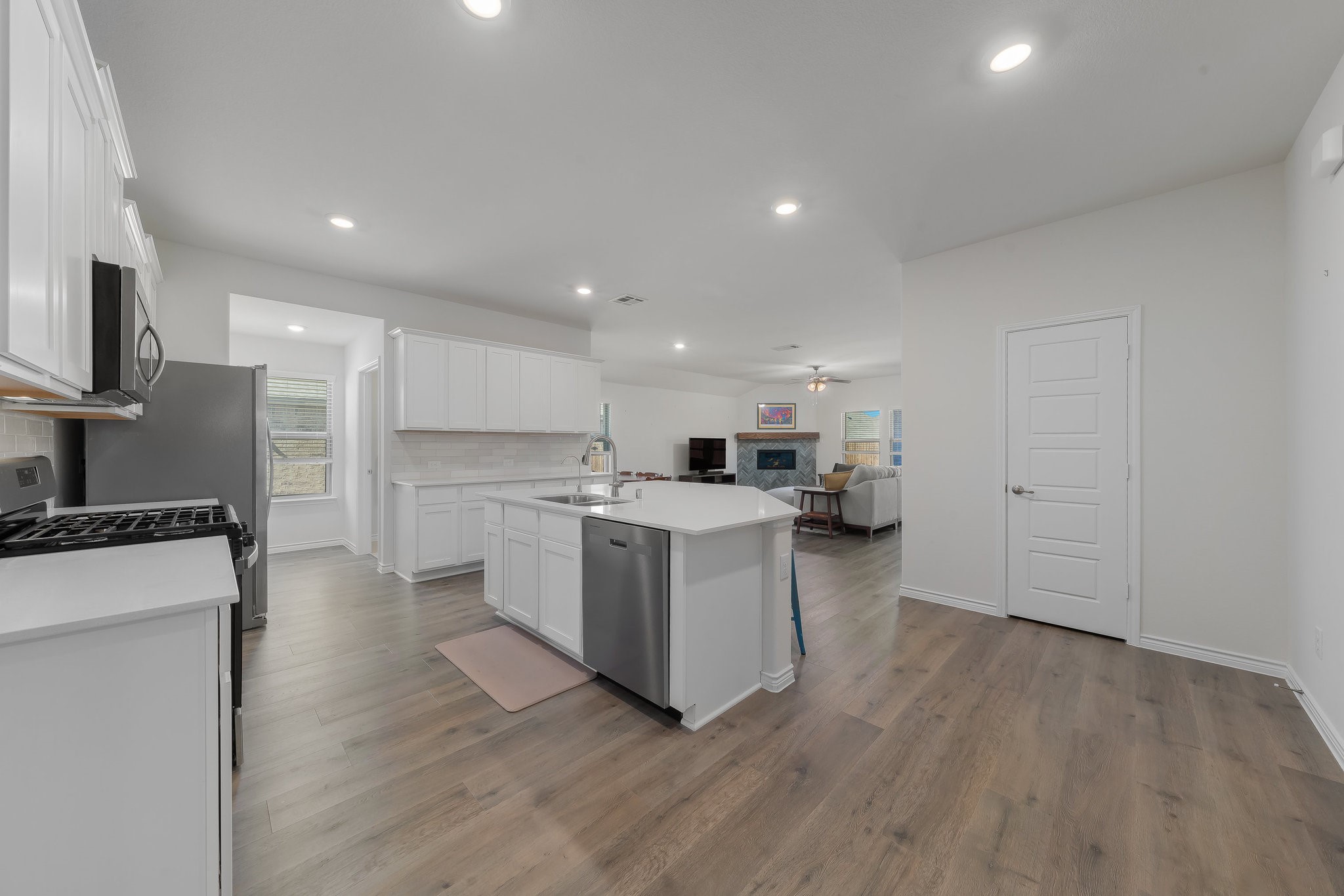 544 Spirehaven Drive Fate TX 75087