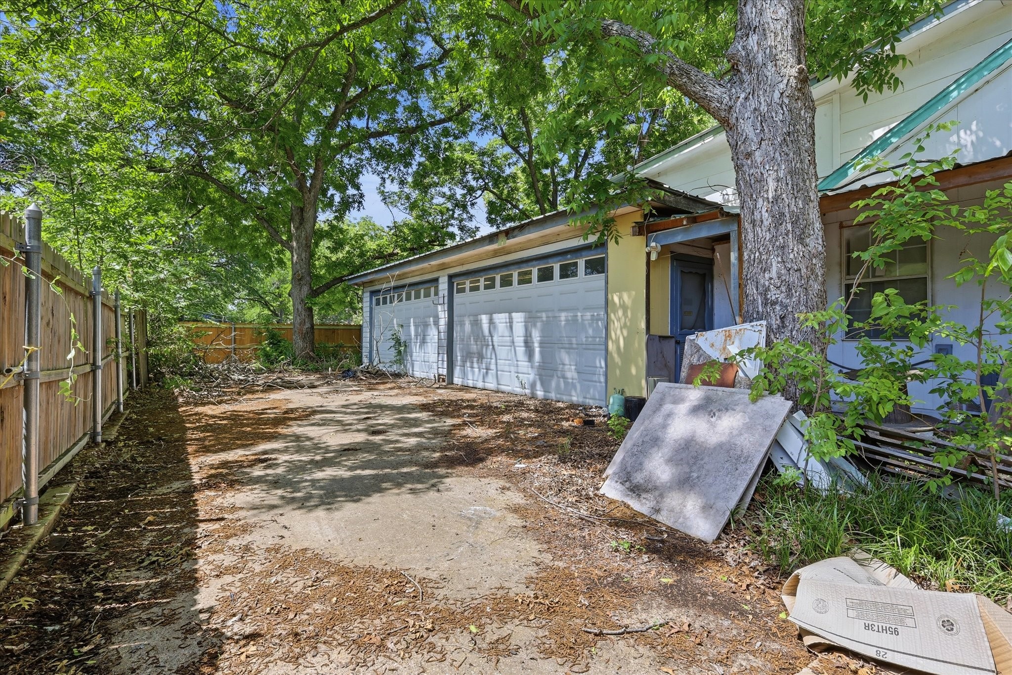 1111 Willow Street Grand Prairie TX 75050