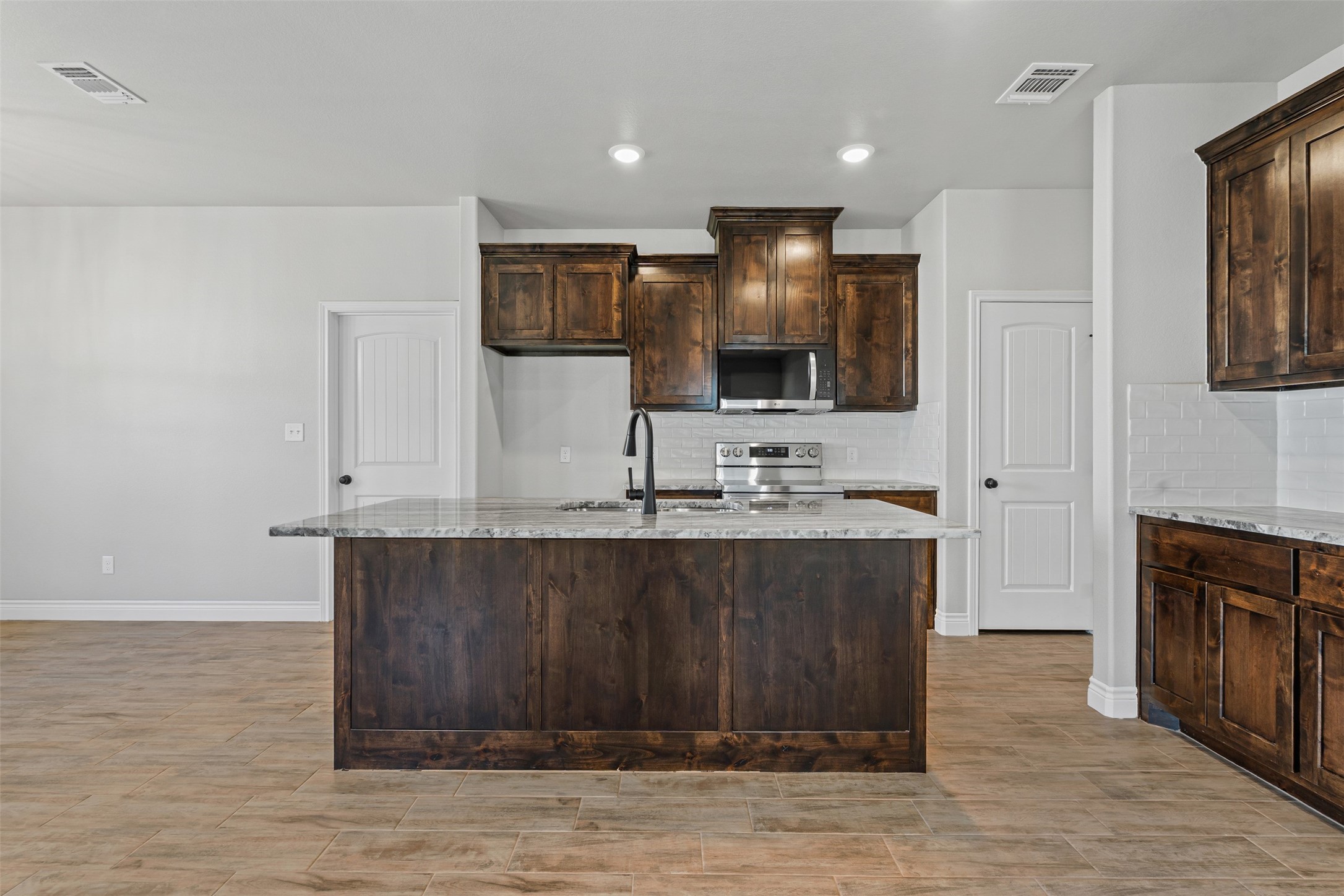 3400 Hilltop Road Granbury TX 76048