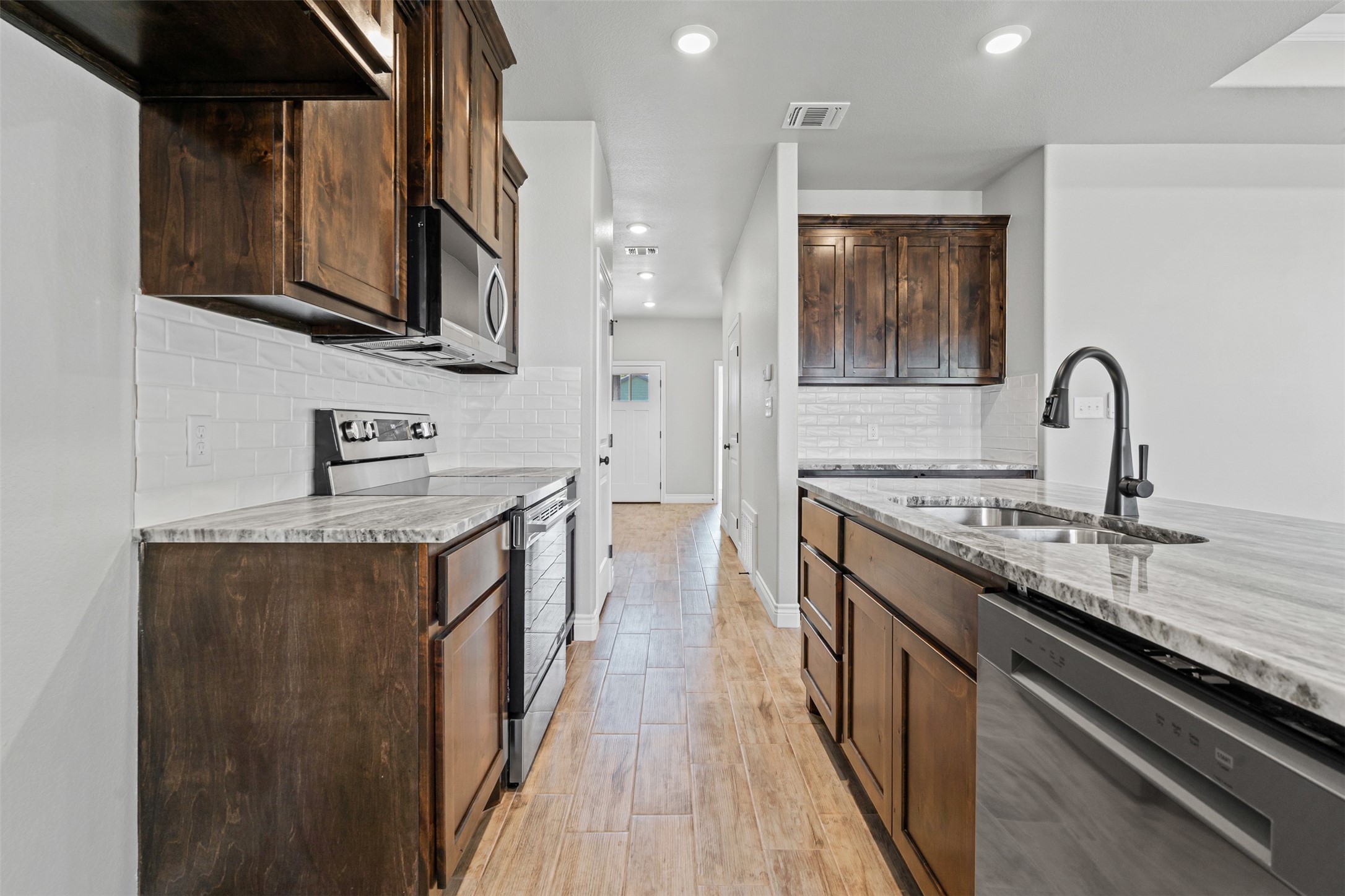 3400 Hilltop Road Granbury TX 76048