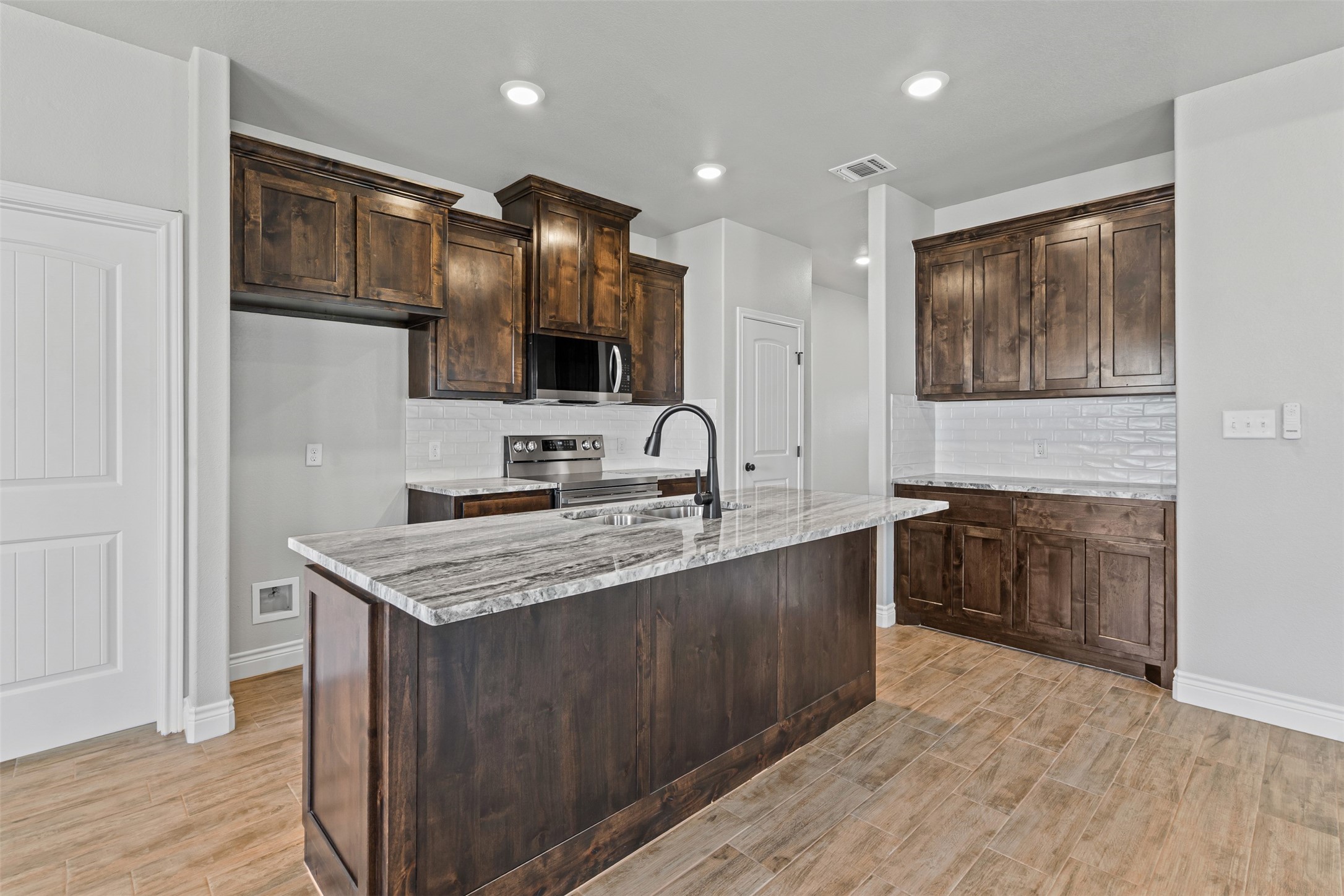 3400 Hilltop Road Granbury TX 76048