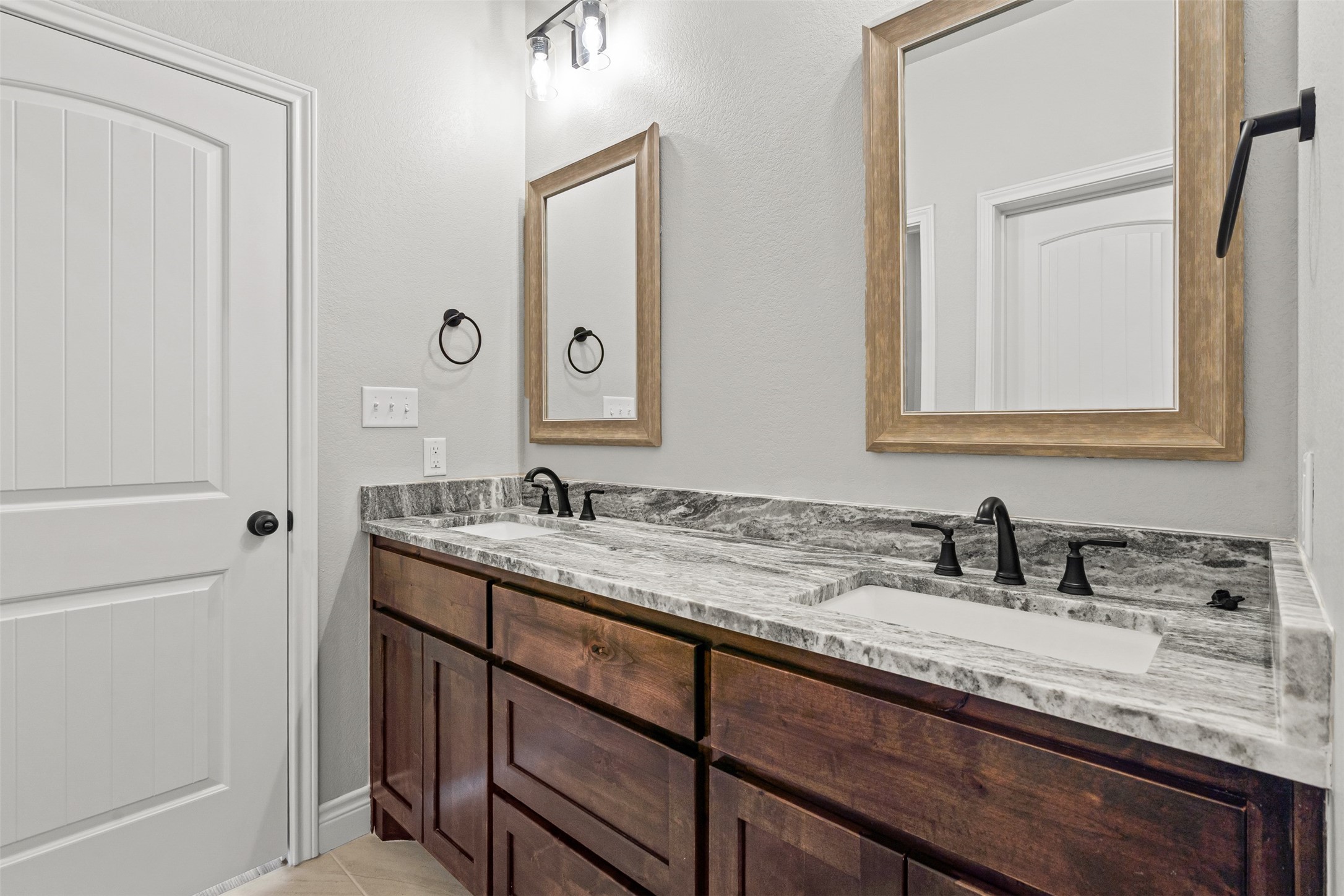 3400 Hilltop Road Granbury TX 76048