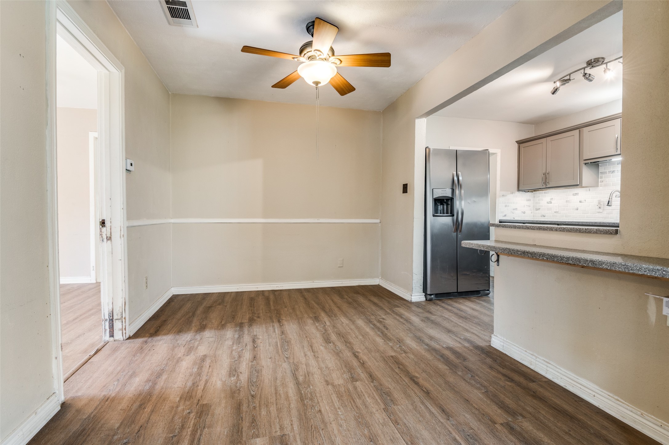 8931 San Fernando Way Dallas TX 75218