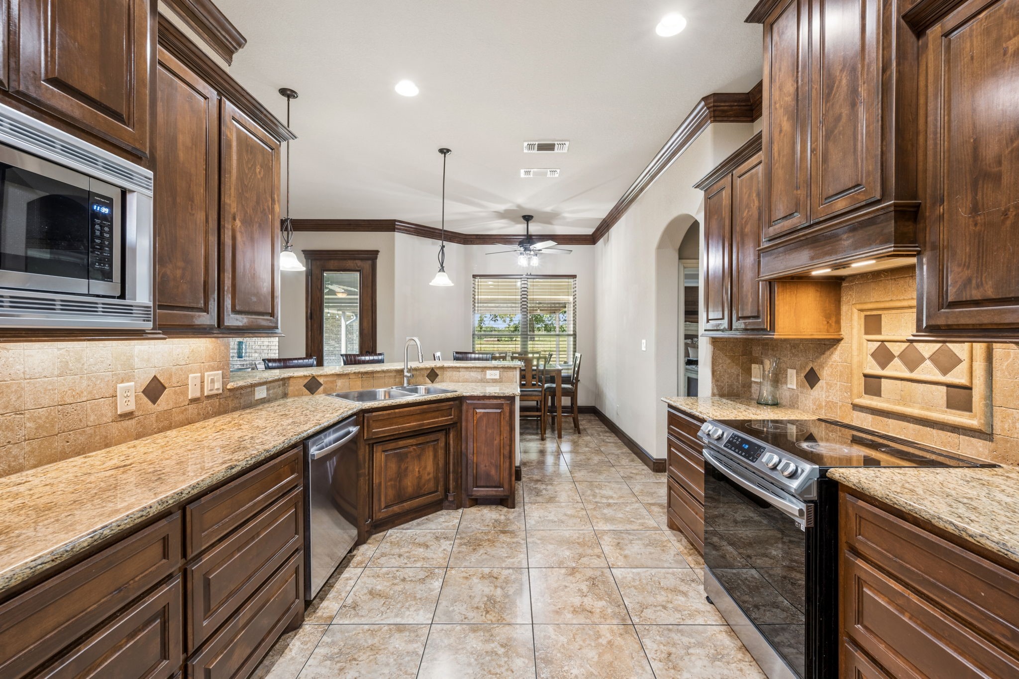 3000 Elkton Drive Granbury TX 76049