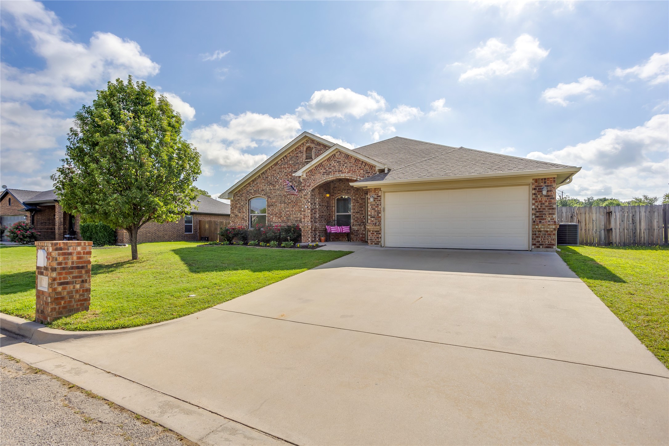 2306 Springhill Court Mineral Wells TX 76067