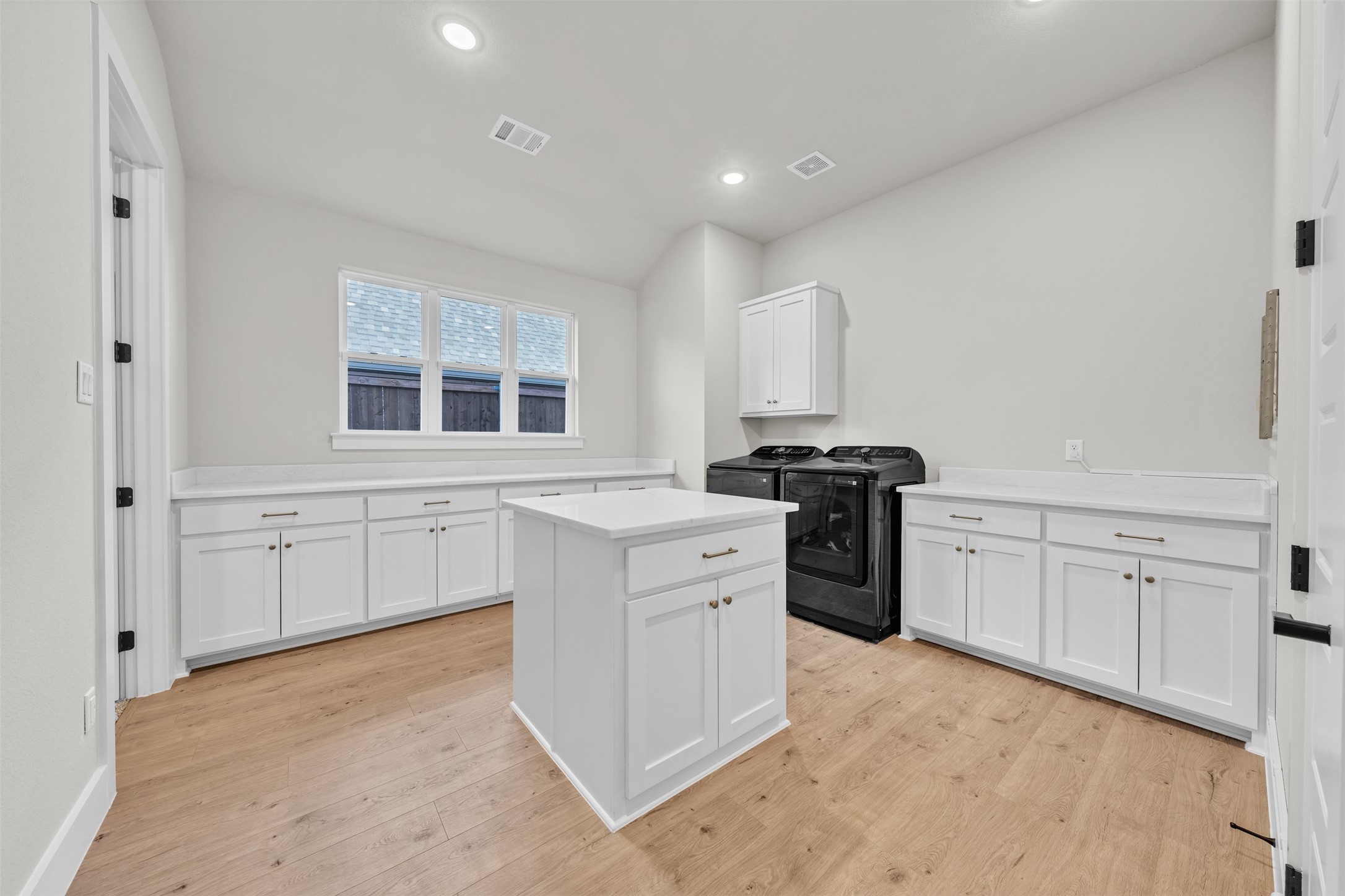 512 Creekside Drive Haslet TX 76052