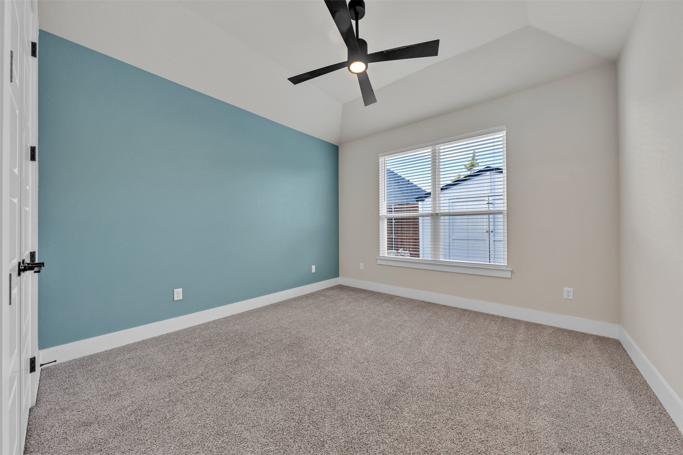 512 Creekside Drive Haslet TX 76052