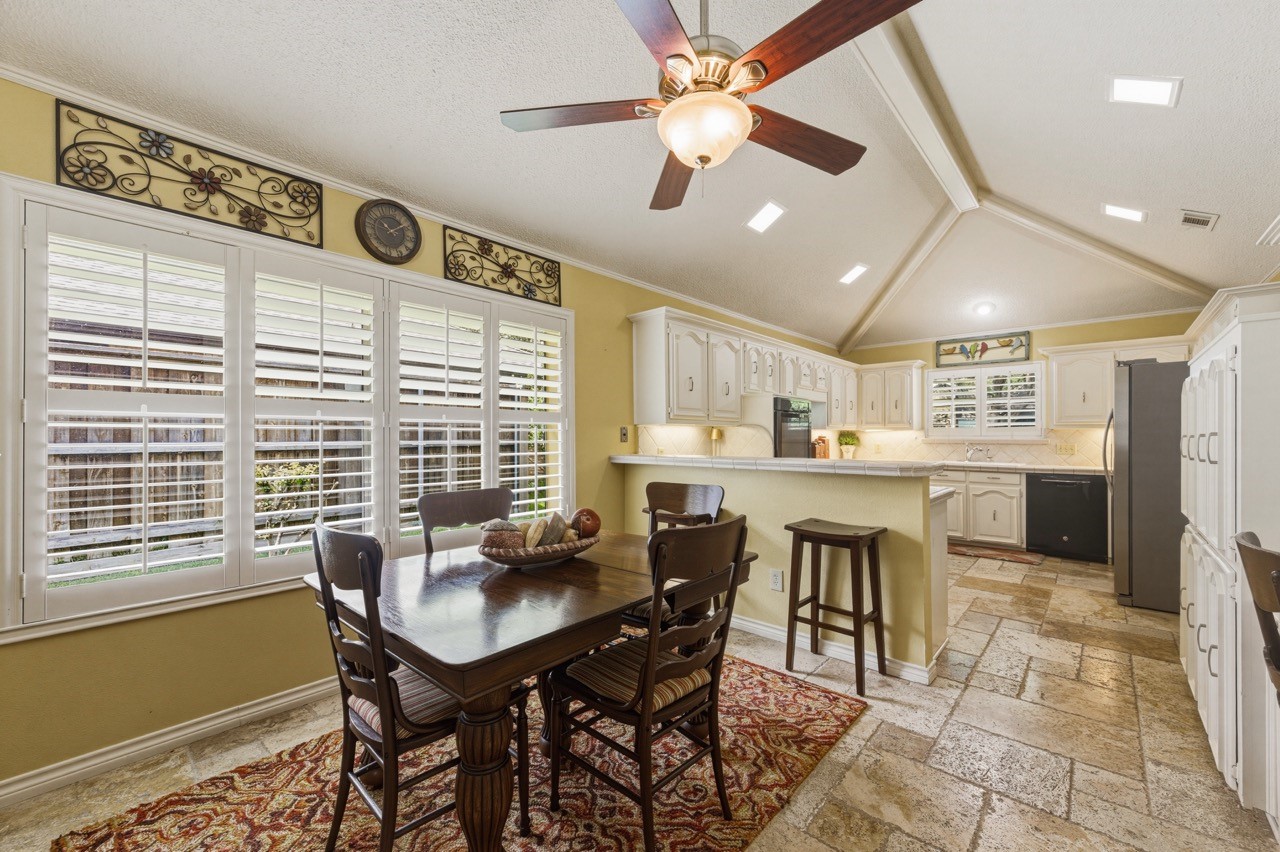 6306 Oakleaf Road Dallas TX 75248