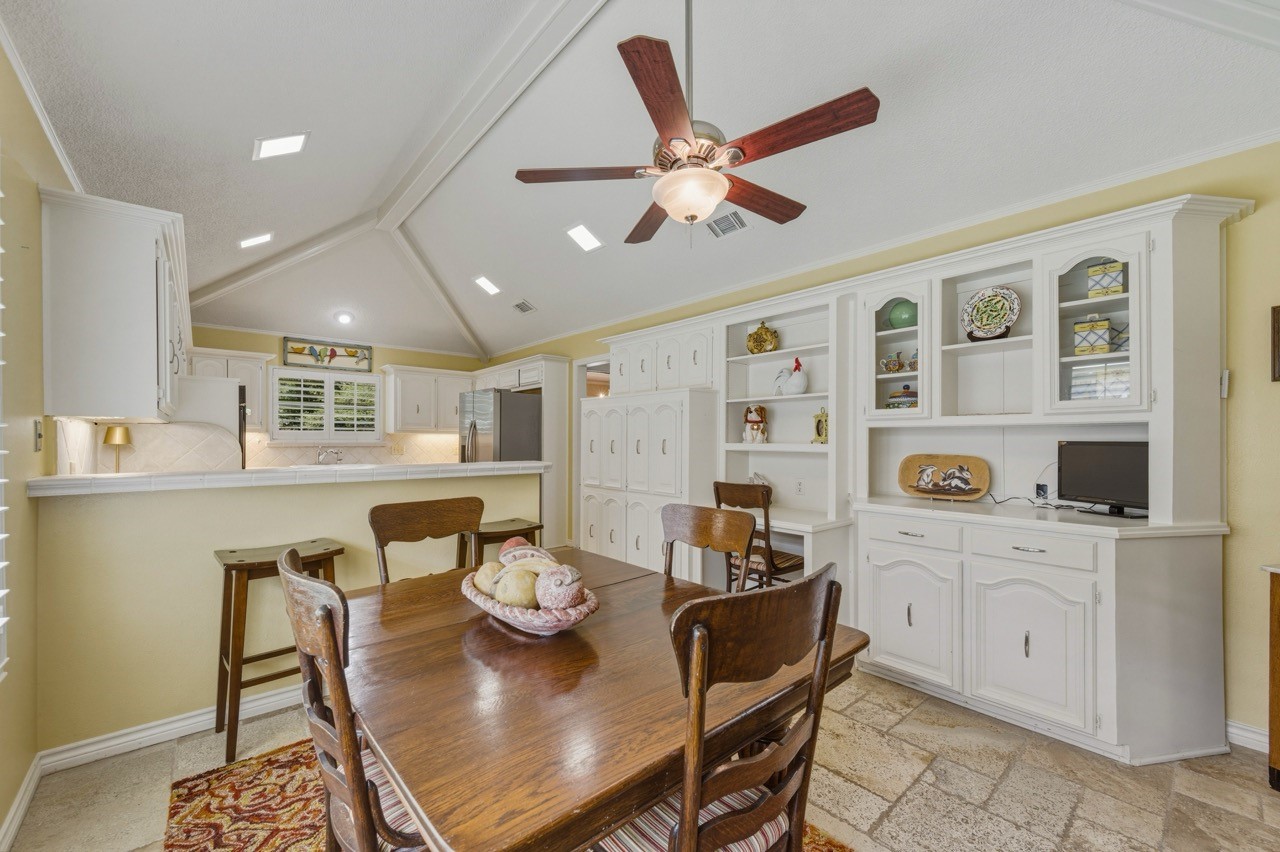 6306 Oakleaf Road Dallas TX 75248