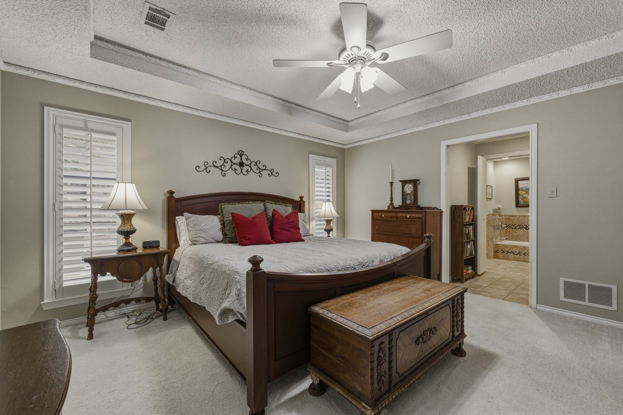 6306 Oakleaf Road Dallas TX 75248