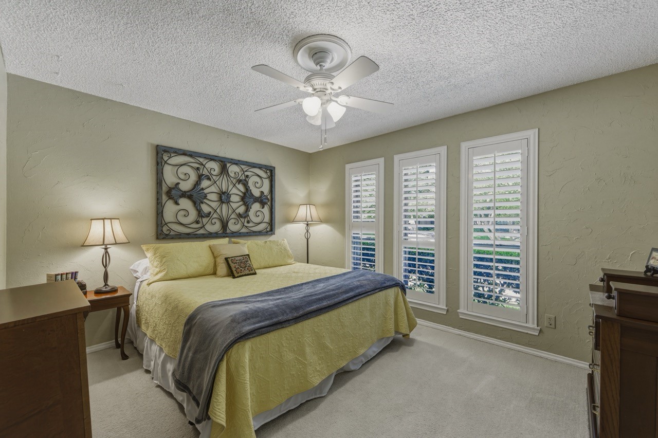 6306 Oakleaf Road Dallas TX 75248