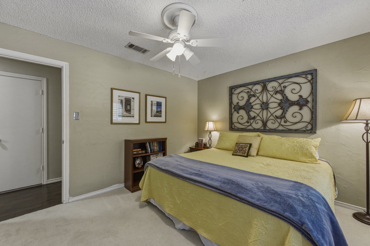 6306 Oakleaf Road Dallas TX 75248