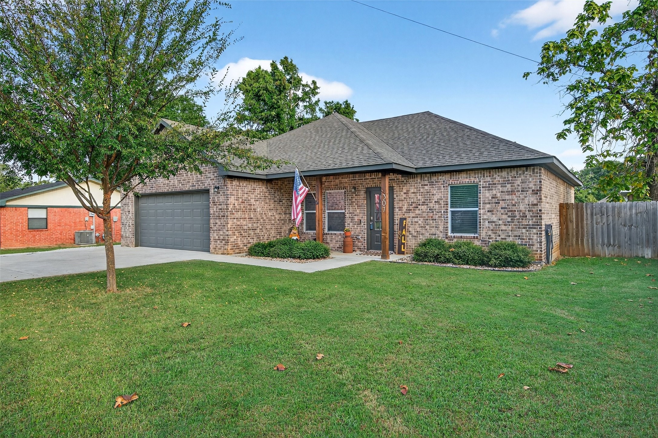 307 Brockett Street Collinsville TX 76233